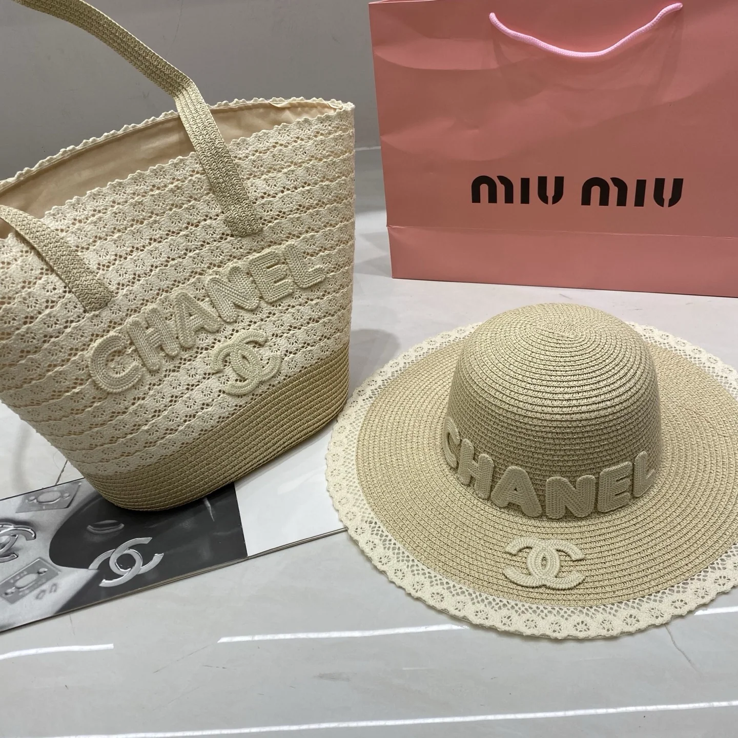 샤넬 레이스 수트 모자 상세 이미지 3