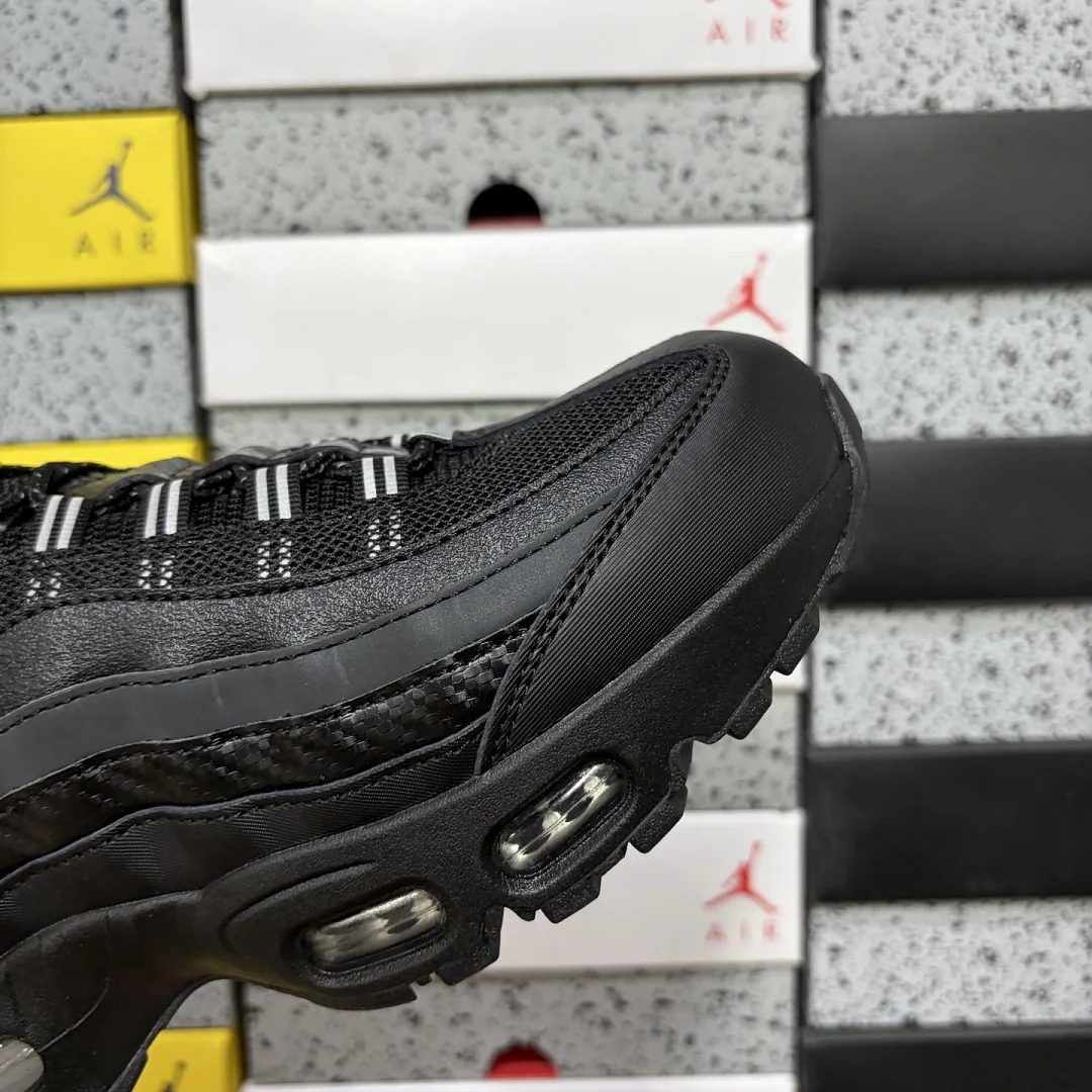 나이키 [GX] 에어 맥스 95 IR1474-010 201774 Nike Air Max 95 Big Bubble Black Carbon 상세 이미지 6