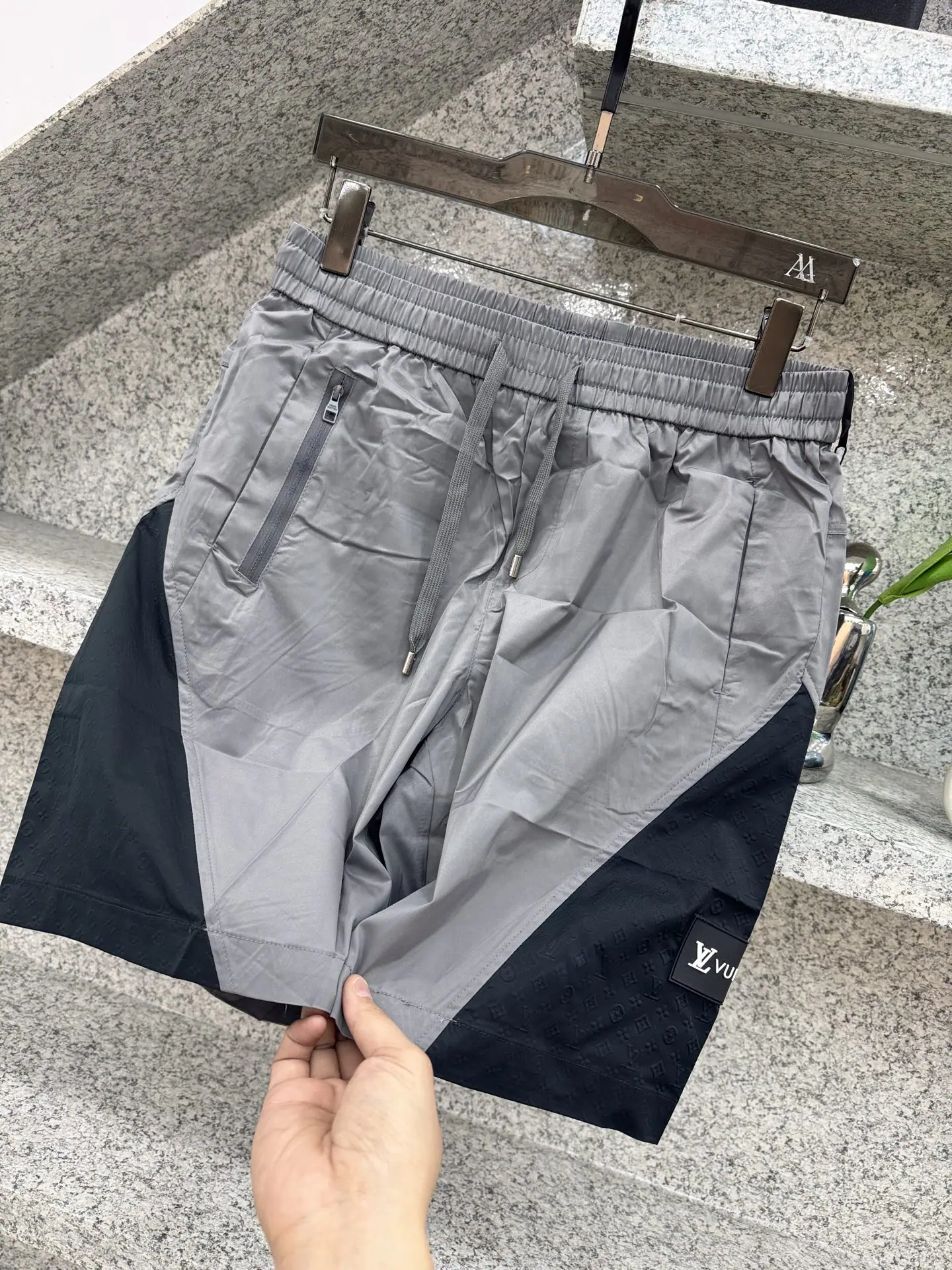 루이비통 남성 린넨 반바지 상세 이미지 4
