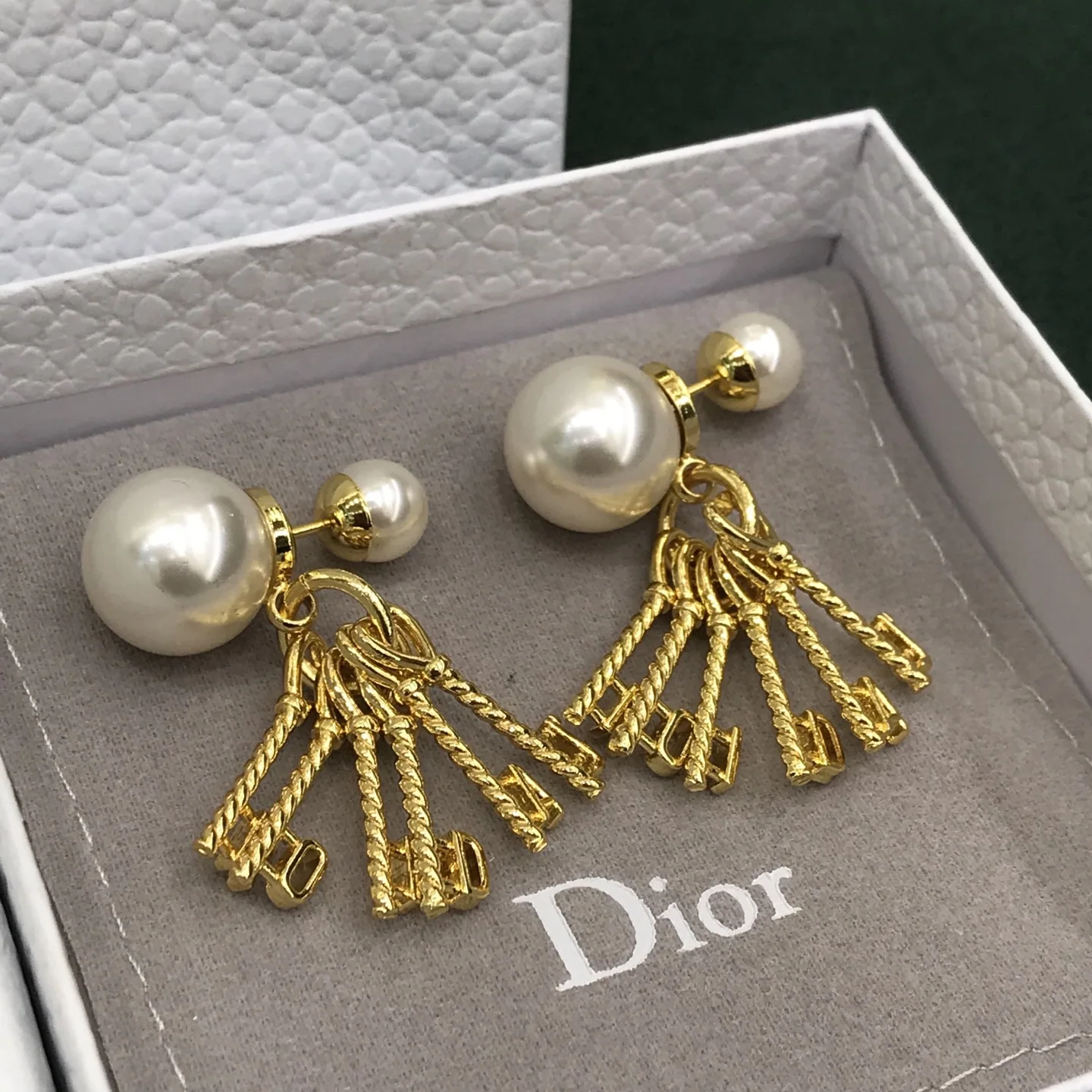 디올 귀걸이 60501 Dior Earrings 상세 이미지 2