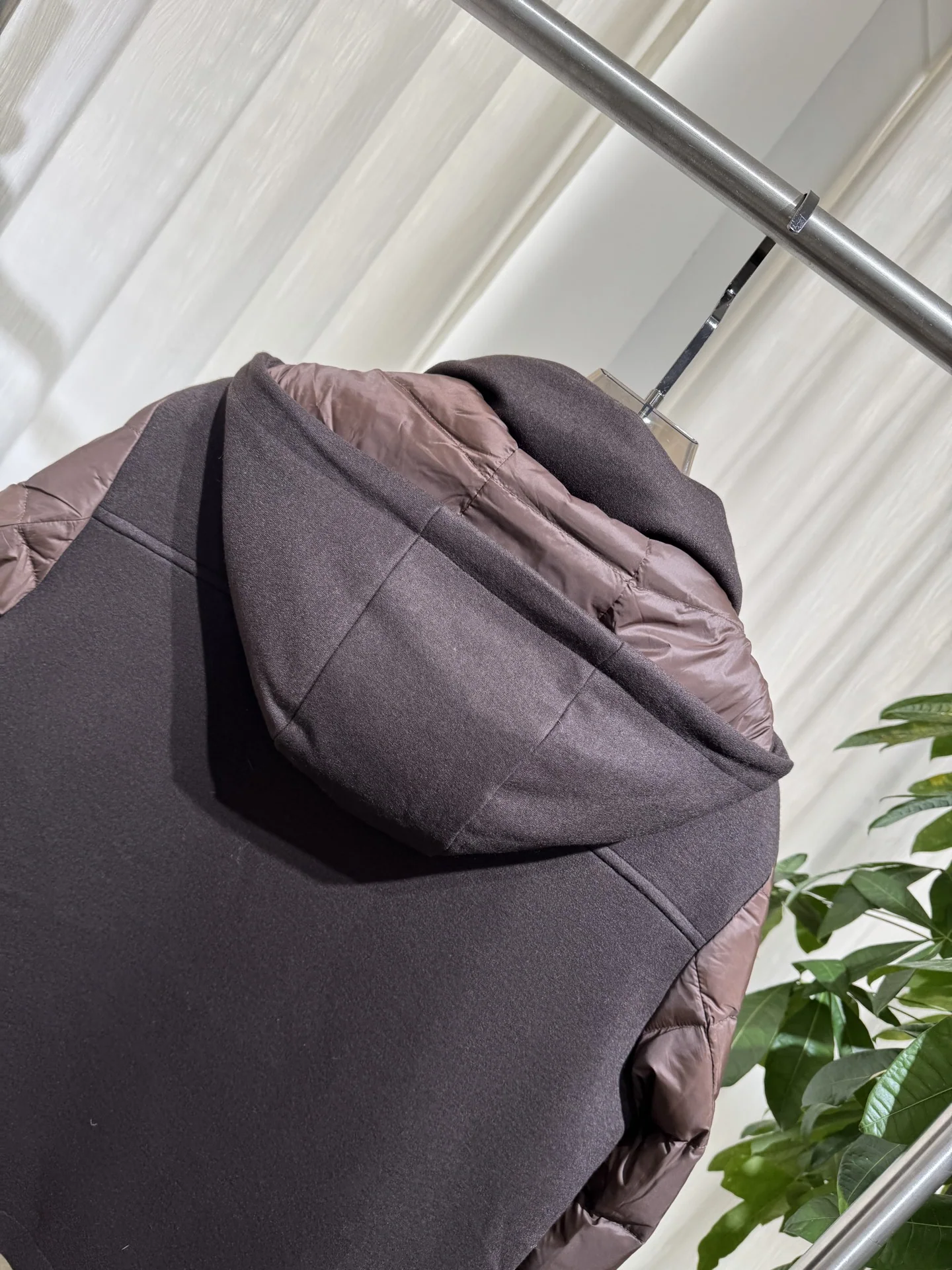 제냐 울 혼방 후드 다운 패딩 상세 이미지 8