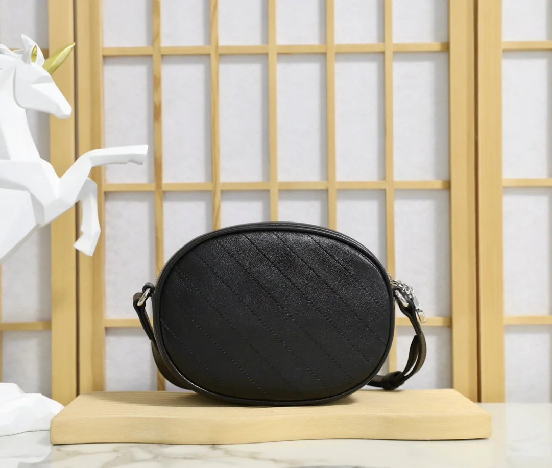 구찌 가시브론 스몰 라운드백 가방 상세 이미지 2