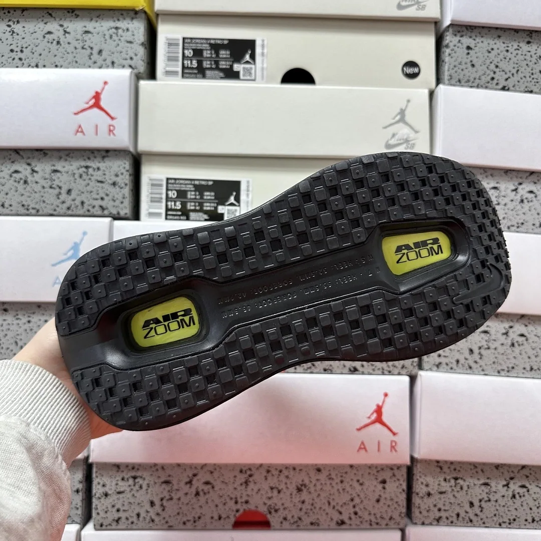 나이키 [5A] 보메로 프리미엄 블랙 옐로우 HQ2050-212 201615 Nike Vomero Premium 상세 이미지 10