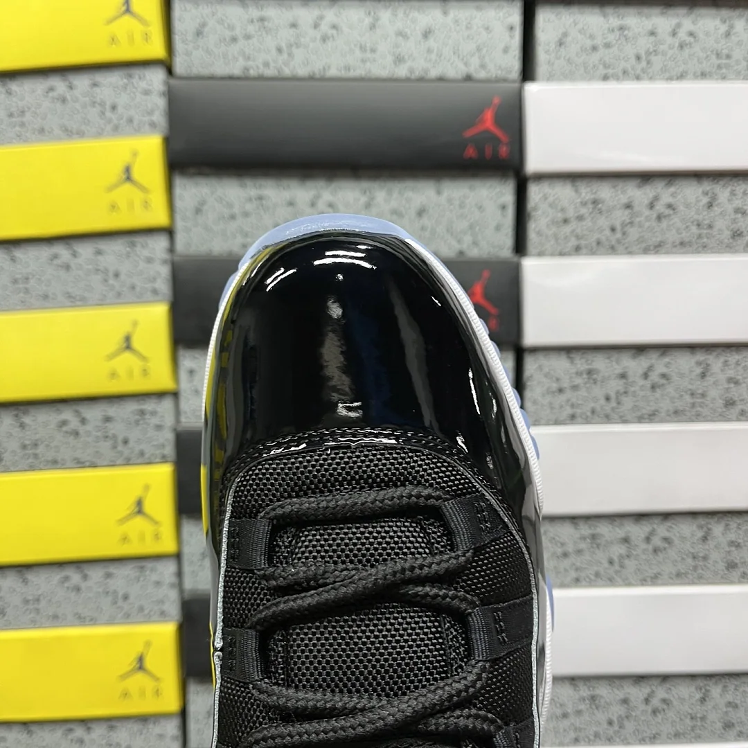 나이키 [GX] 조던 11 레트로 CT8012-900 201931 Nike Jordan 11 Retro Space Jam 2026 상세 이미지 3