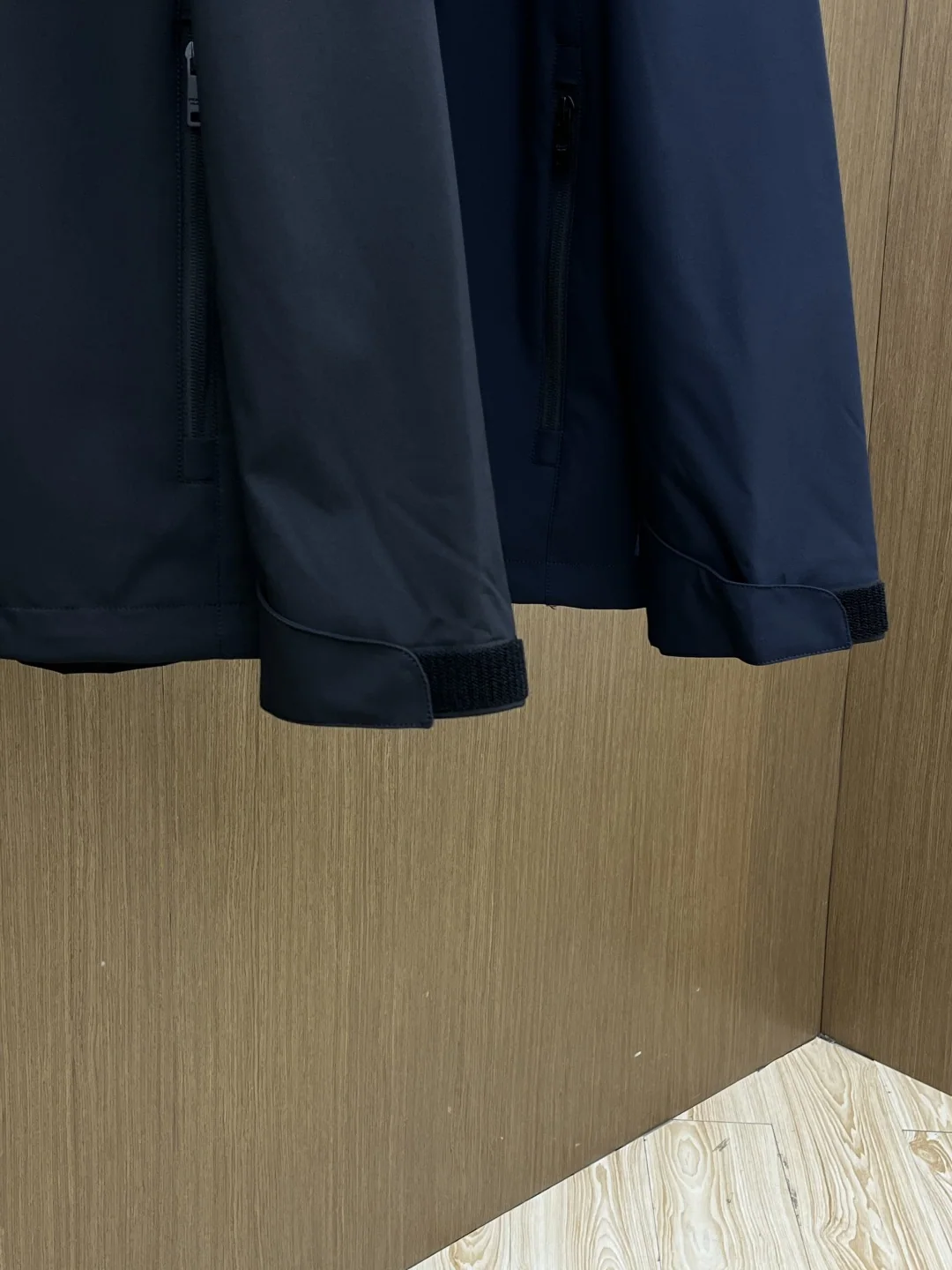 프라다 후드 캐주얼 남성 자켓 상세 이미지 6