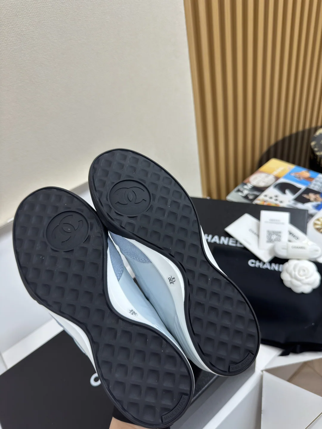 샤넬 다이아몬드 패턴 베이스볼 슈즈 상세 이미지 8