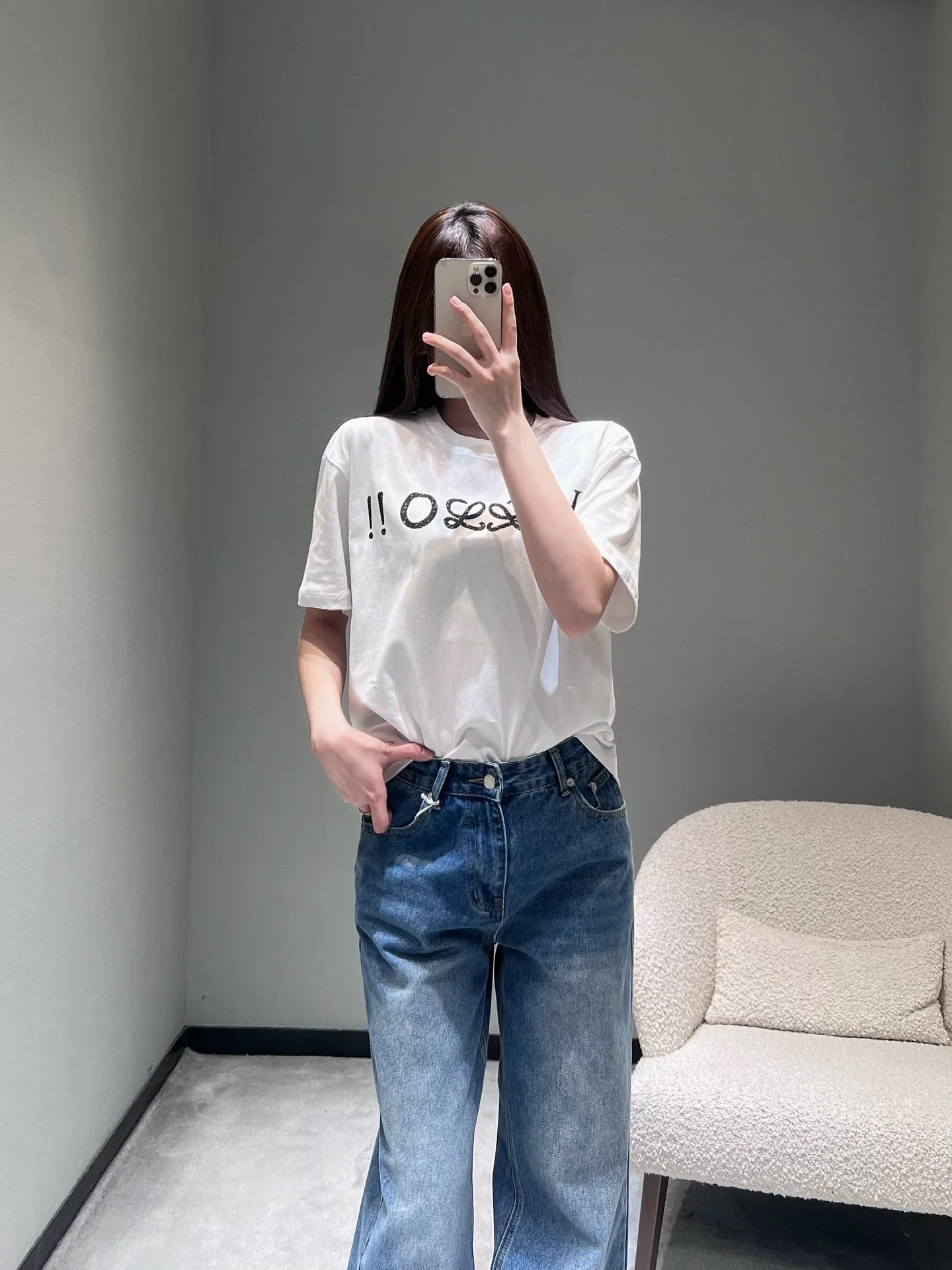 로에베 레터 프린트 반팔 티셔츠 26 SS 상세 이미지 1