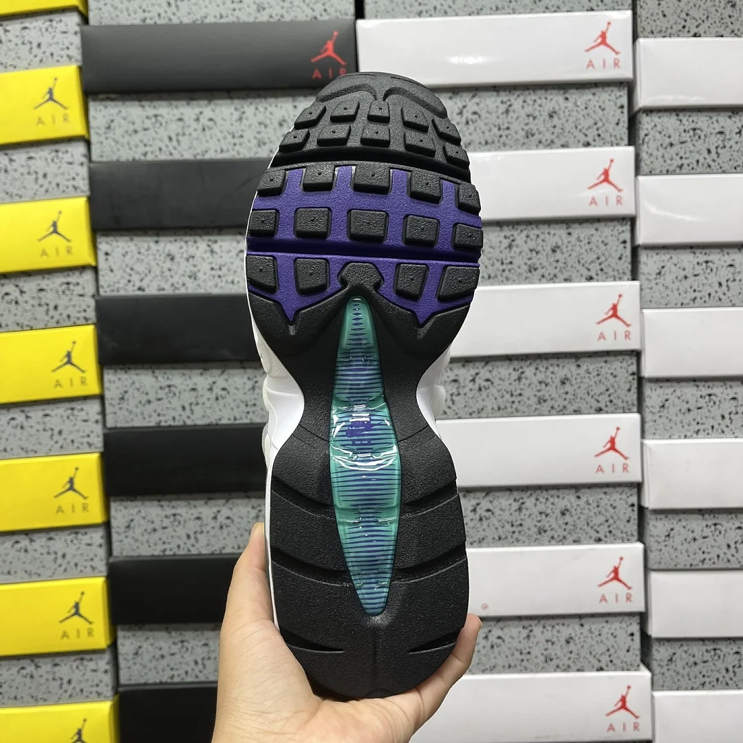 나이키 [KZ2.0] 에어 맥스 95 OG HJ5996-100 201679 Nike Air Max 95 OG Big Bubble Grape 상세 이미지 10