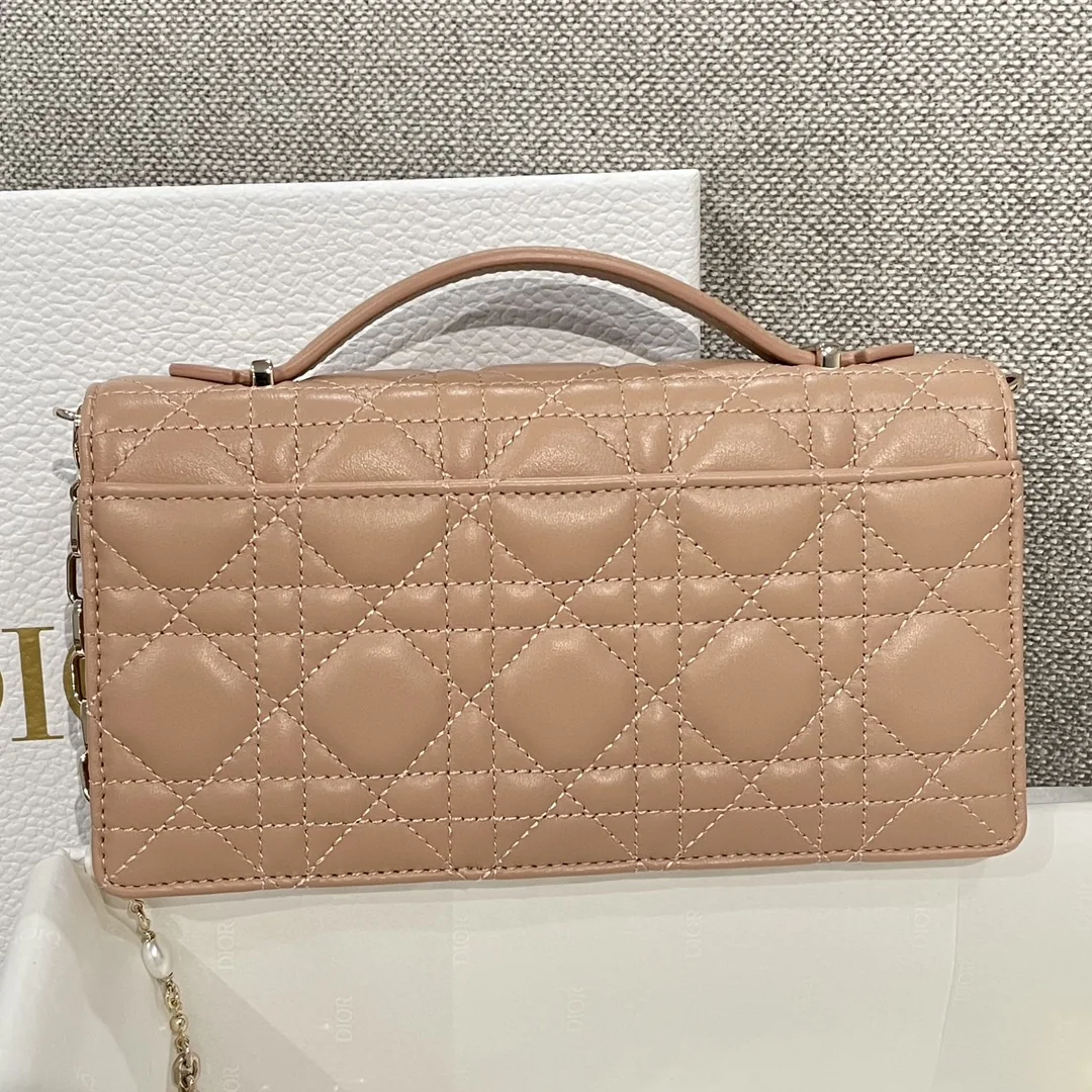 디올 가방 상세 이미지 8