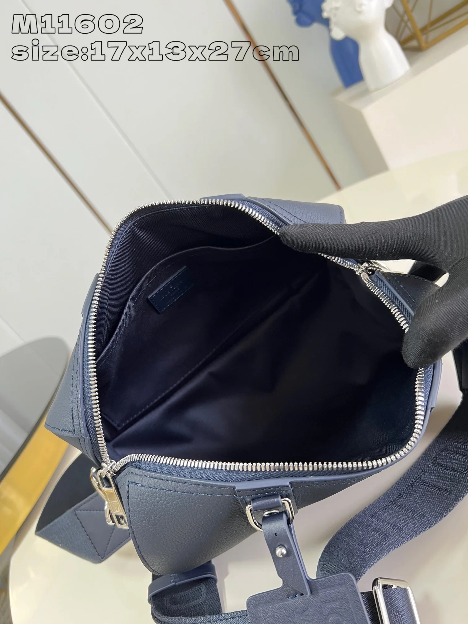 루이비통 키폴 시티 에어로그램 가죽 숄더백 M11602 상세 이미지 8