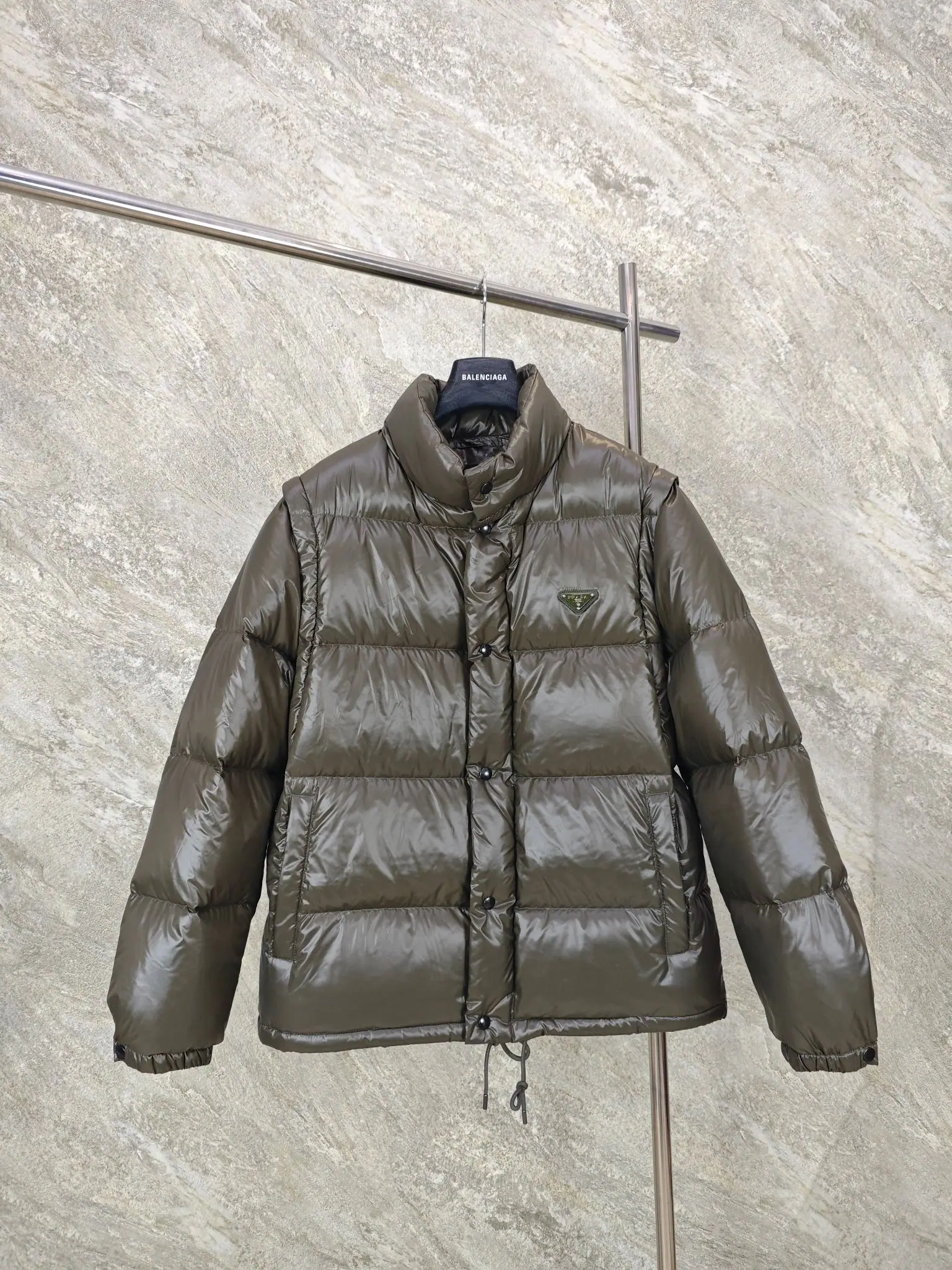 프라다 소매 분리 다운 남성 패딩 25FW