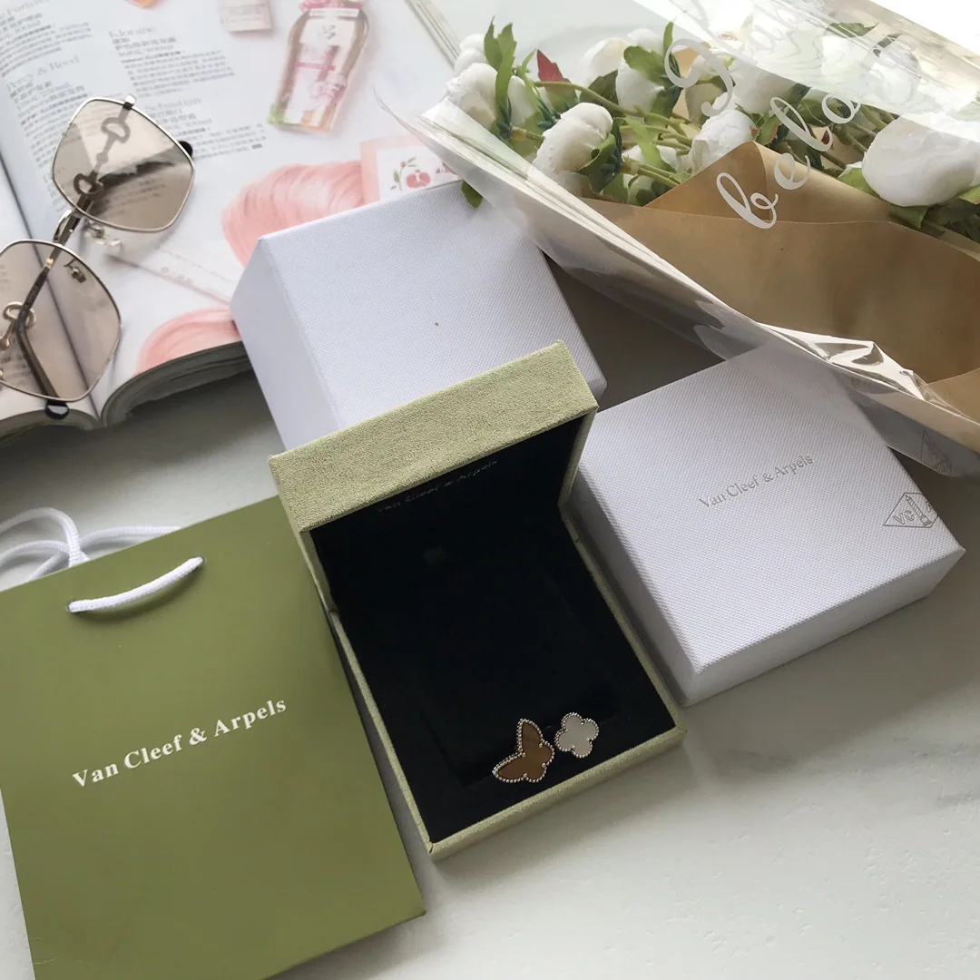 반클리프앤아펠 반지 63943 Van Cleef & Arpels Ring 상세 이미지 1