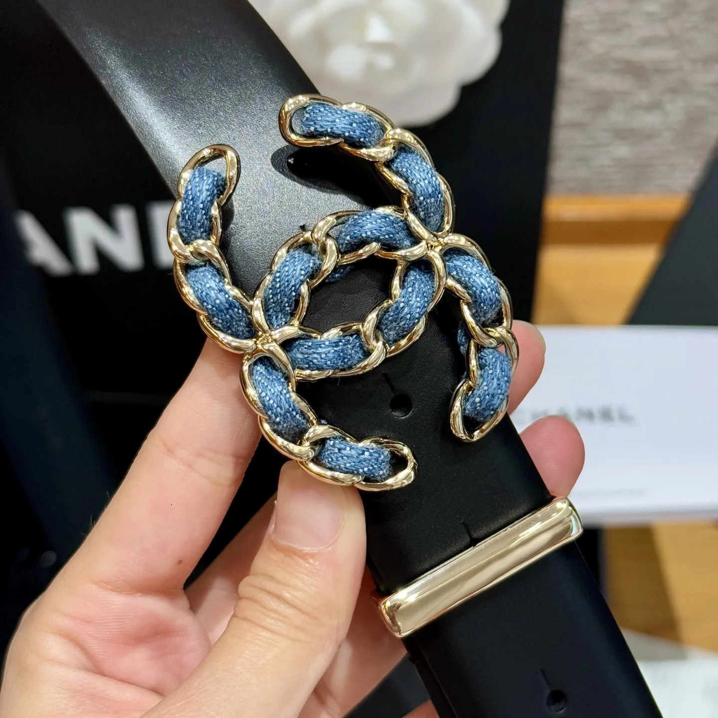 샤넬 더블 C 버클 카프스킨 벨트 상세 이미지 2