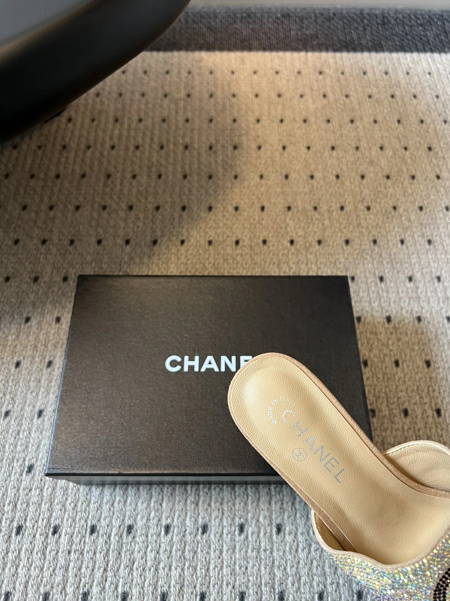 샤넬 더블 C 진주 장식 큐빅 샌들 상세 이미지 8