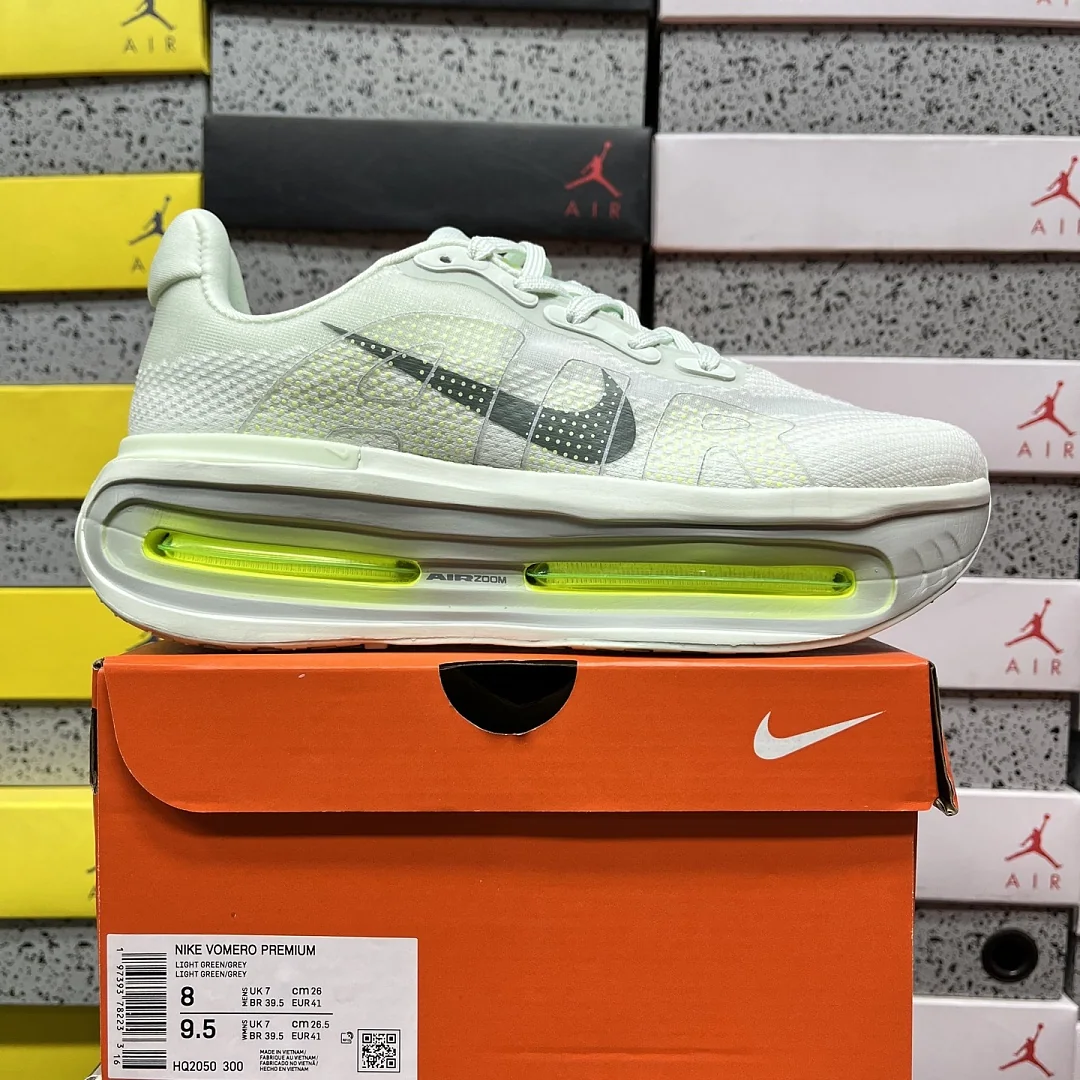 나이키 [CG] 보메로 프리미엄 HQ2050-300 201978 Nike Vomero Premium Barely Volt