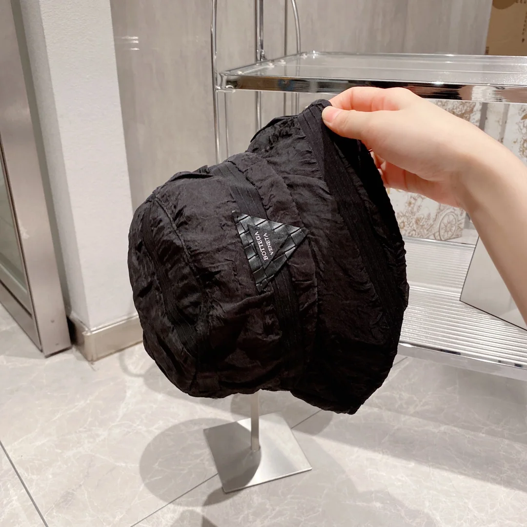 보테가베네타 심플 디자이너 버킷 햇 모자 상세 이미지 3
