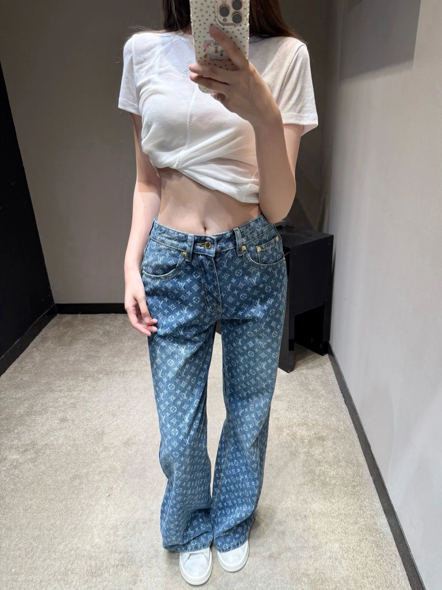 루이비통 모노그램 와이드 레그 데님 바지 상세 이미지 4