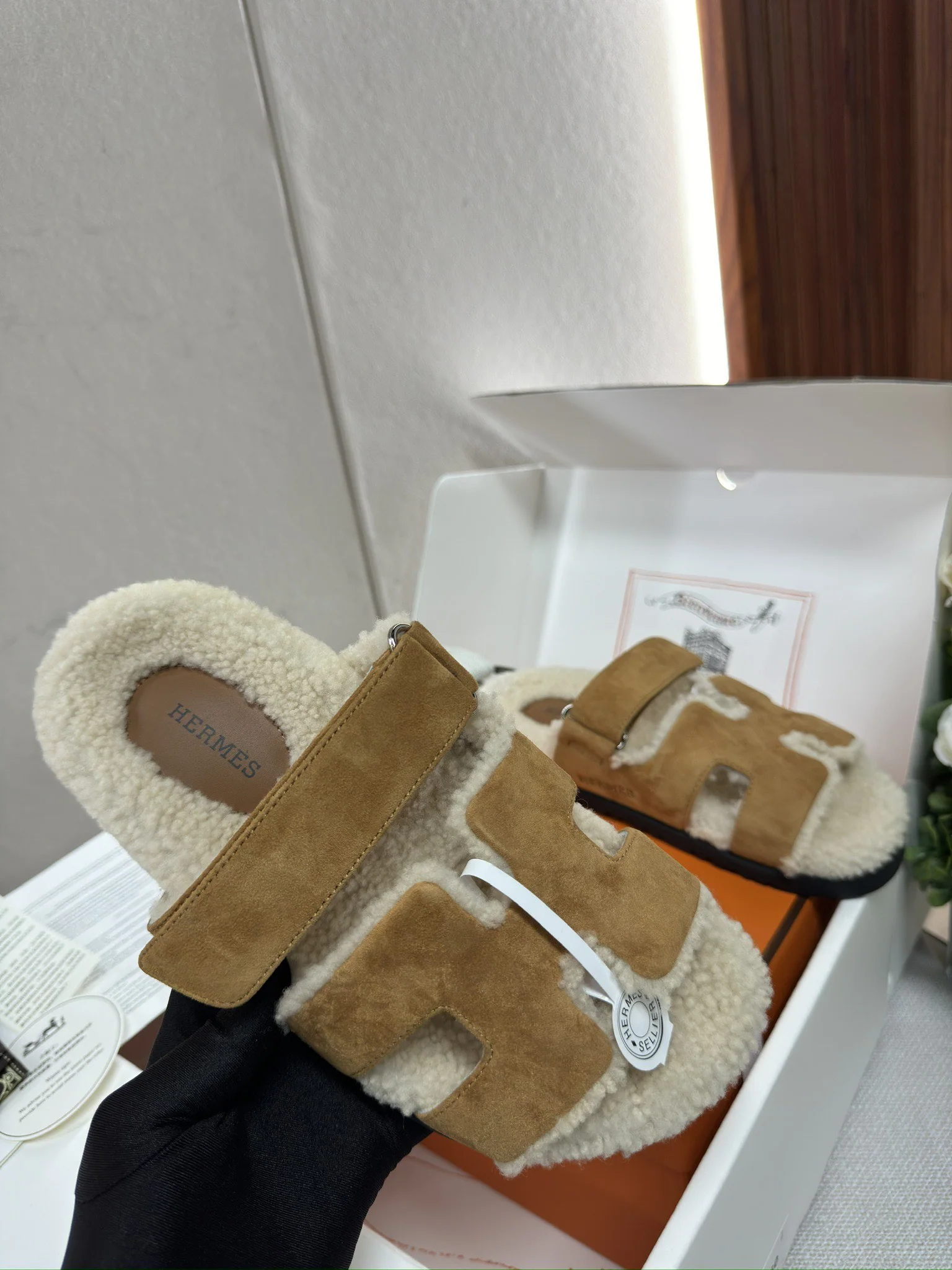 에르메스 퍼 라이닝 스웨이드 슬리퍼 상세 이미지 4