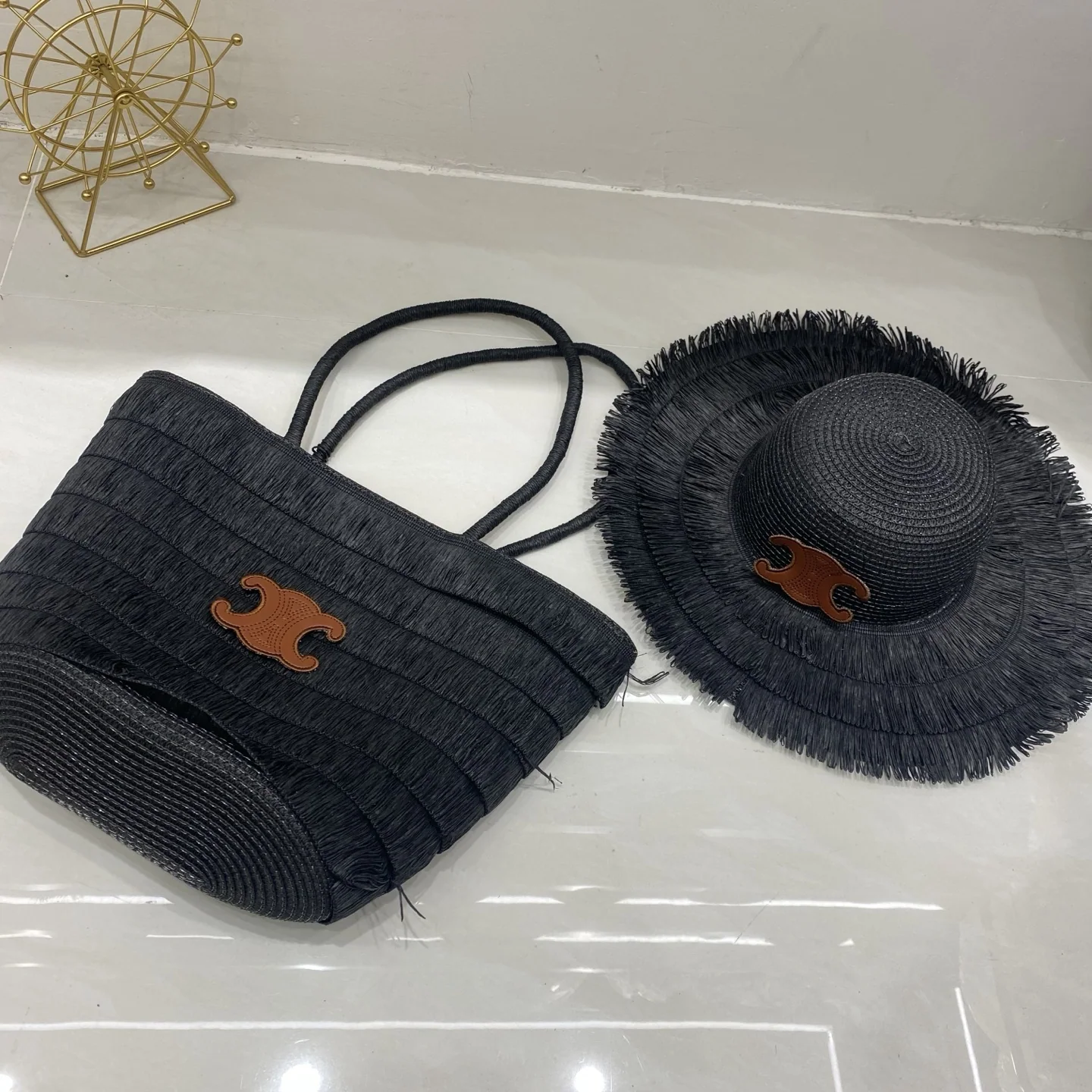셀린느 모자 상세 이미지 4