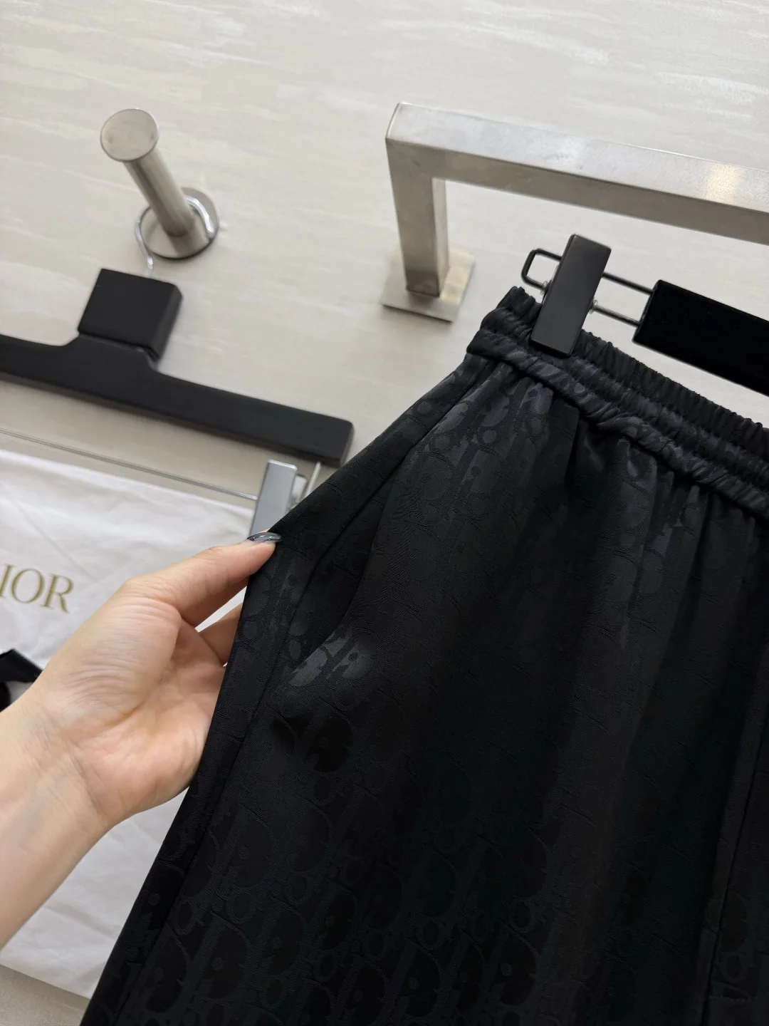 디올 아세테이트 모노크롬 와이드 레그 바지 상세 이미지 6