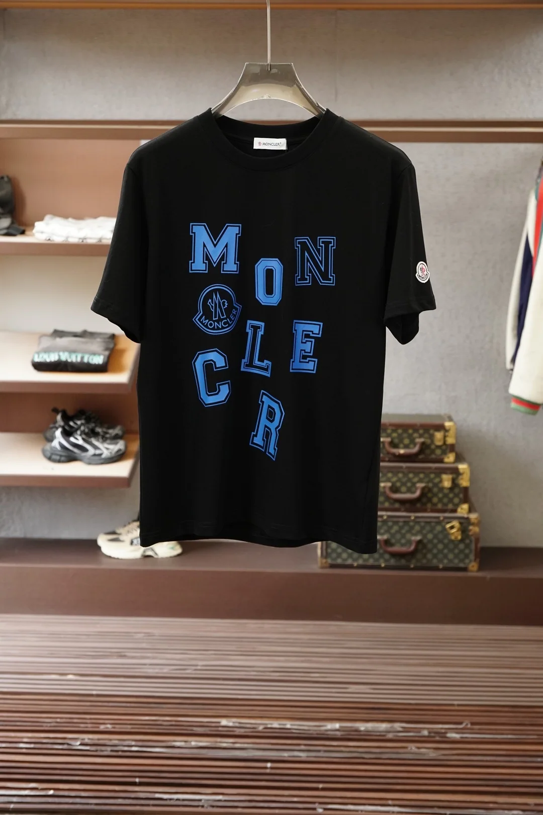 몽클레어 남성 크루넥 반팔 티셔츠 상세 이미지 2