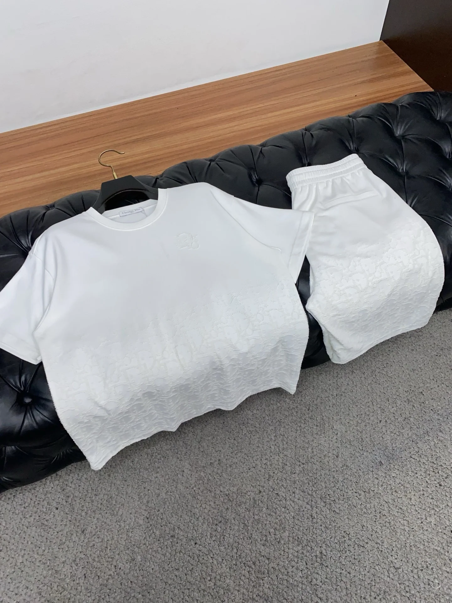 디올 남성 반팔 SS 상세 이미지 9