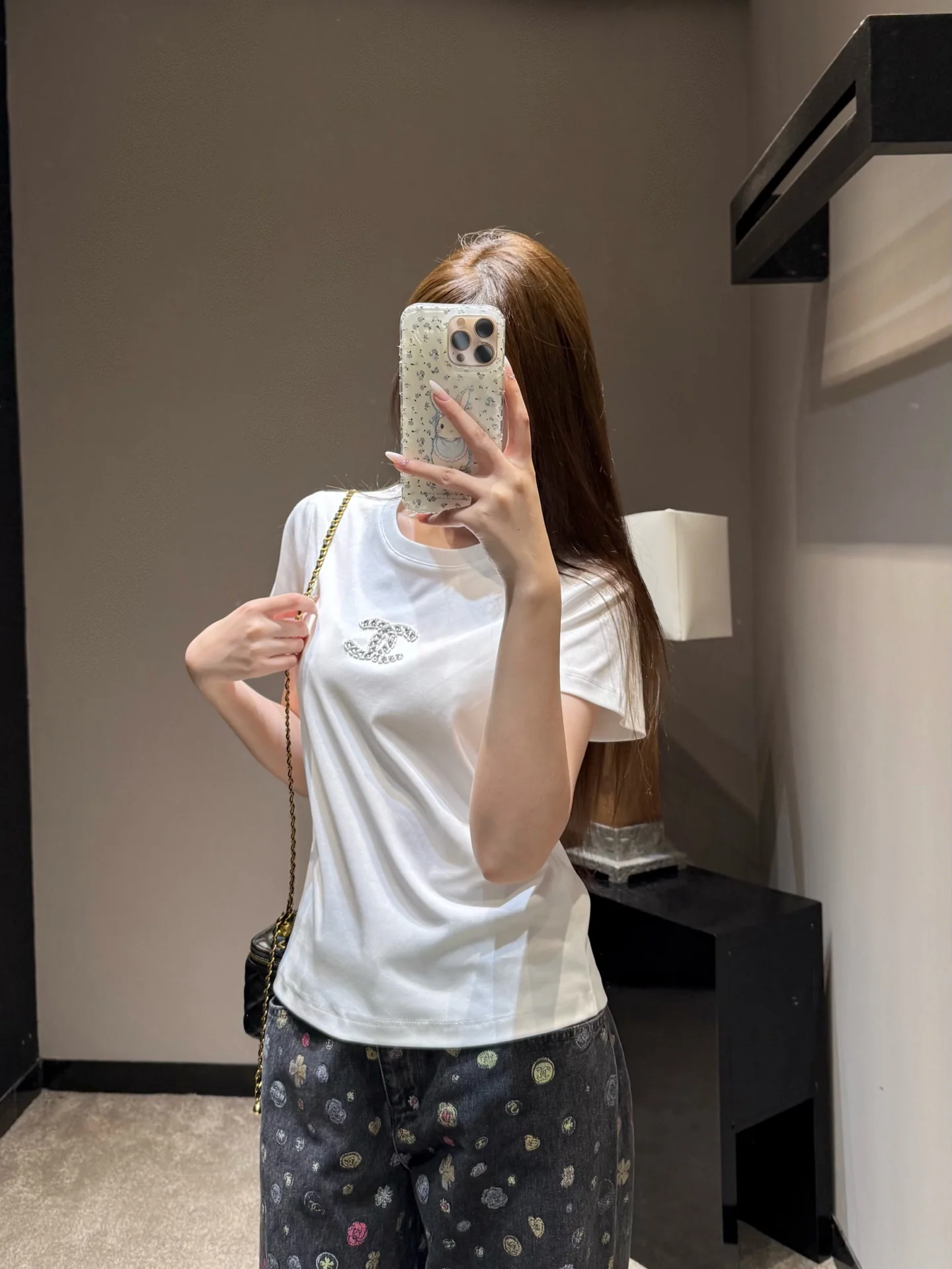 샤넬 더블 C 비즈 크루넥 반팔 티셔츠 2026 SS 상세 이미지 7