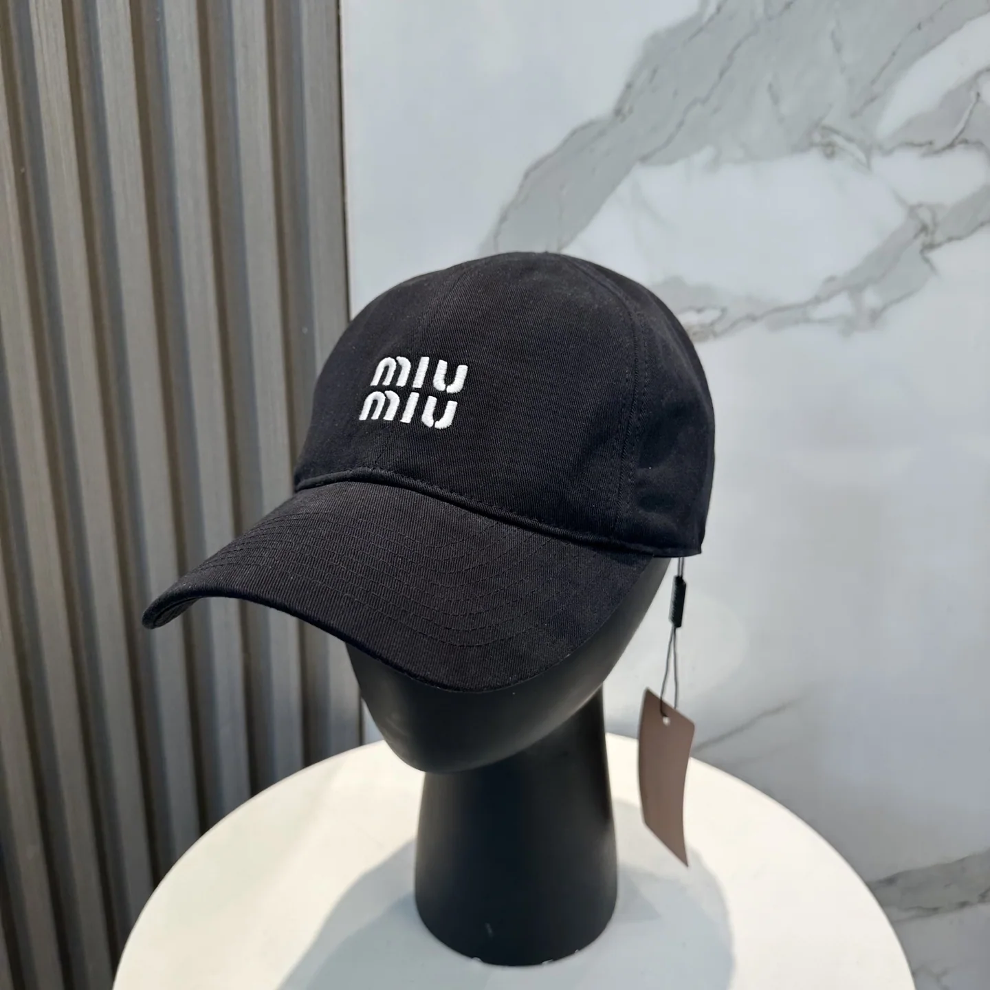 미우미우 코튼 워시드 야구모자 상세 이미지 1