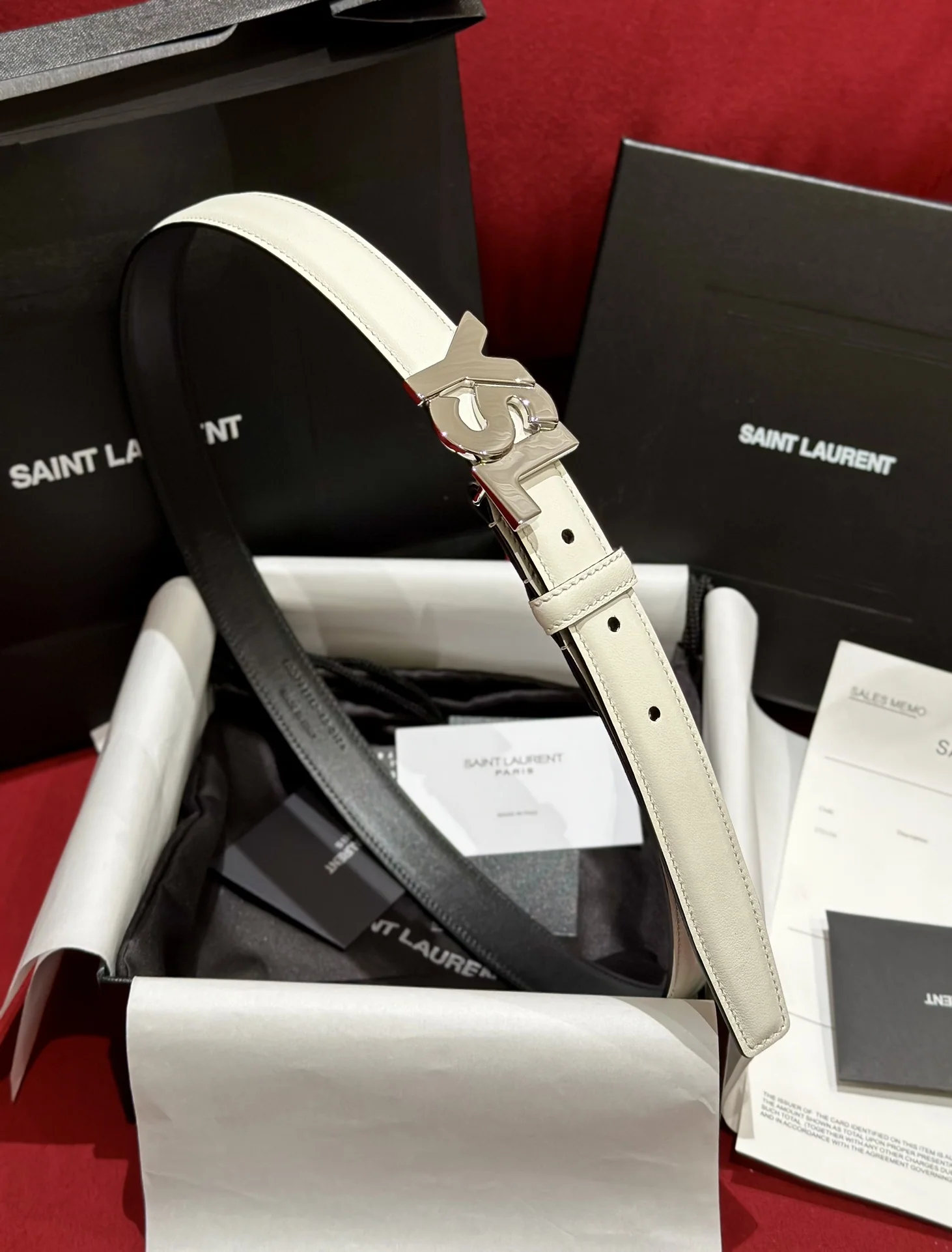 생로랑 YSL 금속 버클 양면 카프스킨 벨트 상세 이미지 2