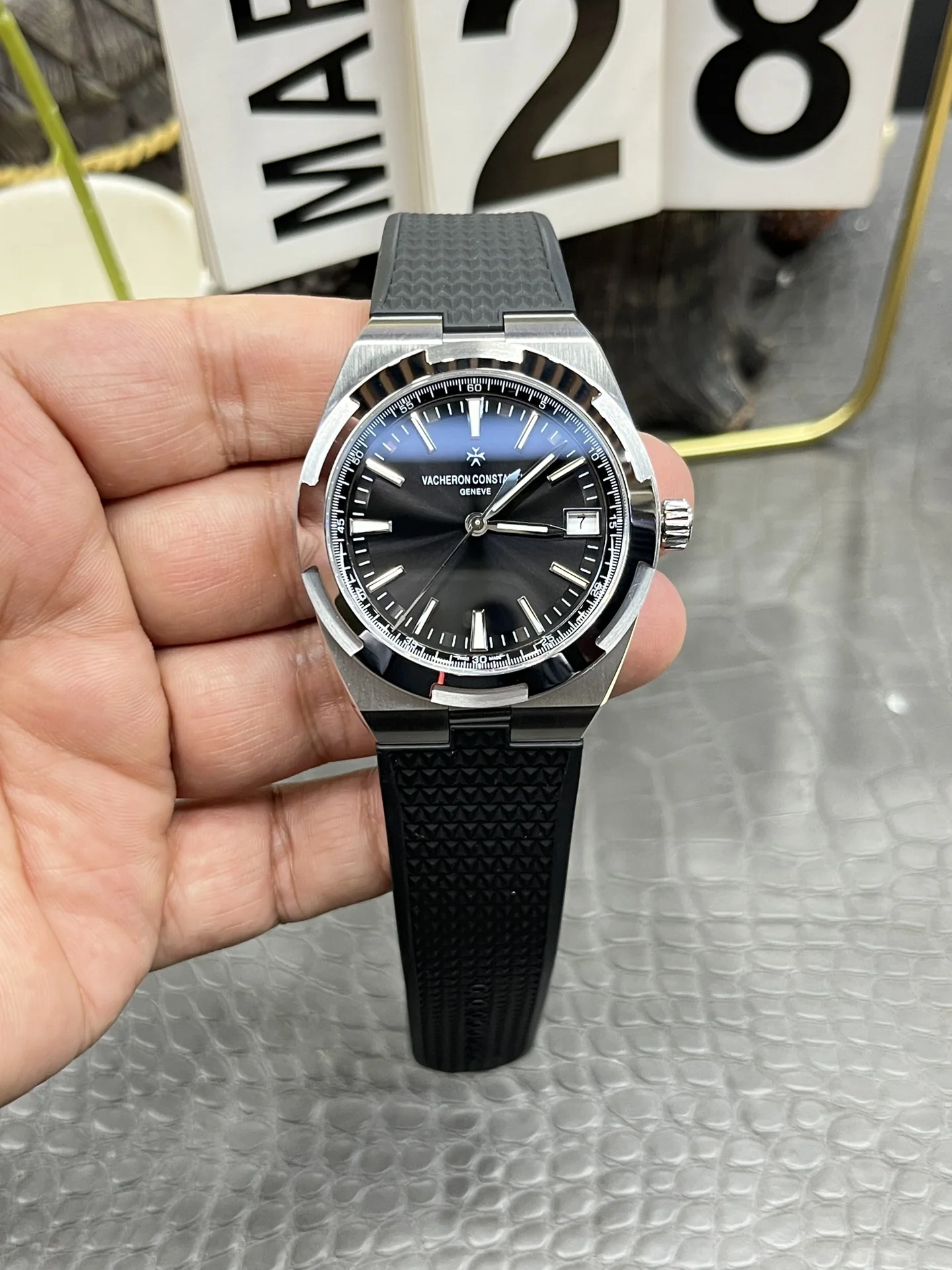 바쉐론 콘스탄틴 오버시즈 4500 V 자동 PPF 공장 레플리카 43586 Vacheron Constantin