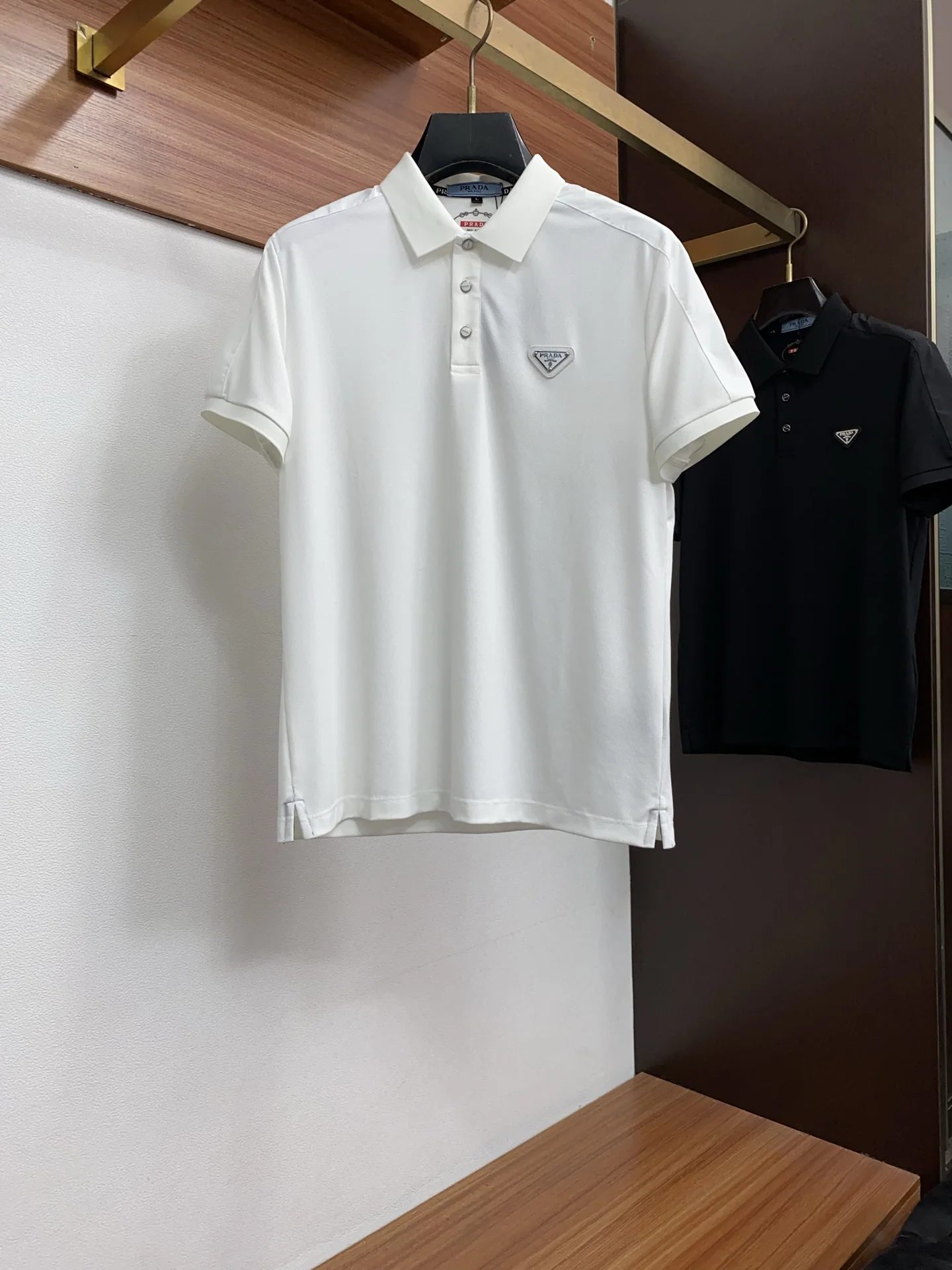 프라다 폴로 카라 남성 반팔 티셔츠 156716