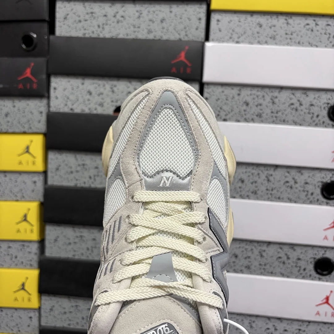 뉴발란스 [C] 9060 그레이 화이트 U9060ECA 202084 New Balance 9060 상세 이미지 5