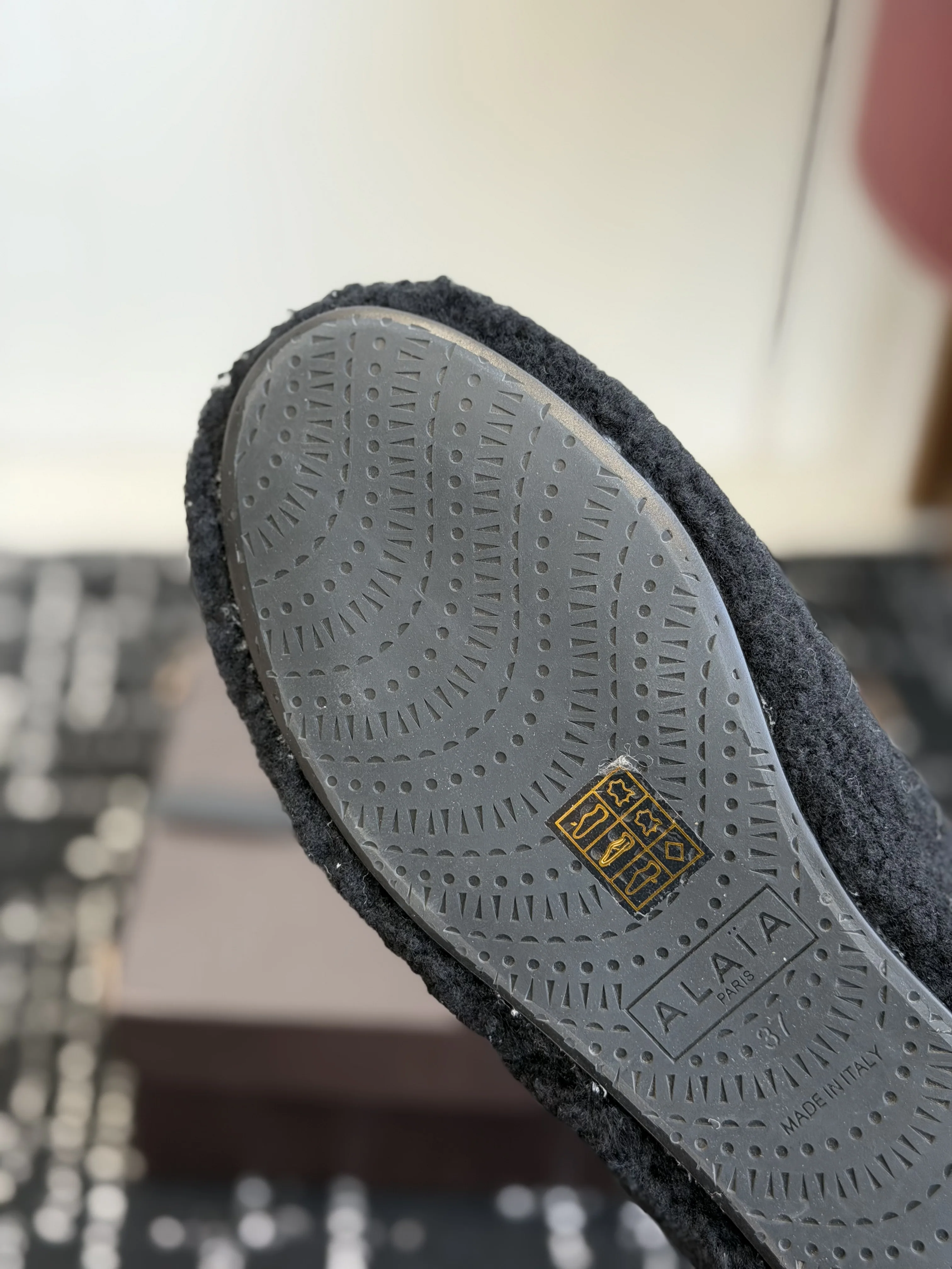 알라이아 울 소재 발레 슈즈 상세 이미지 18