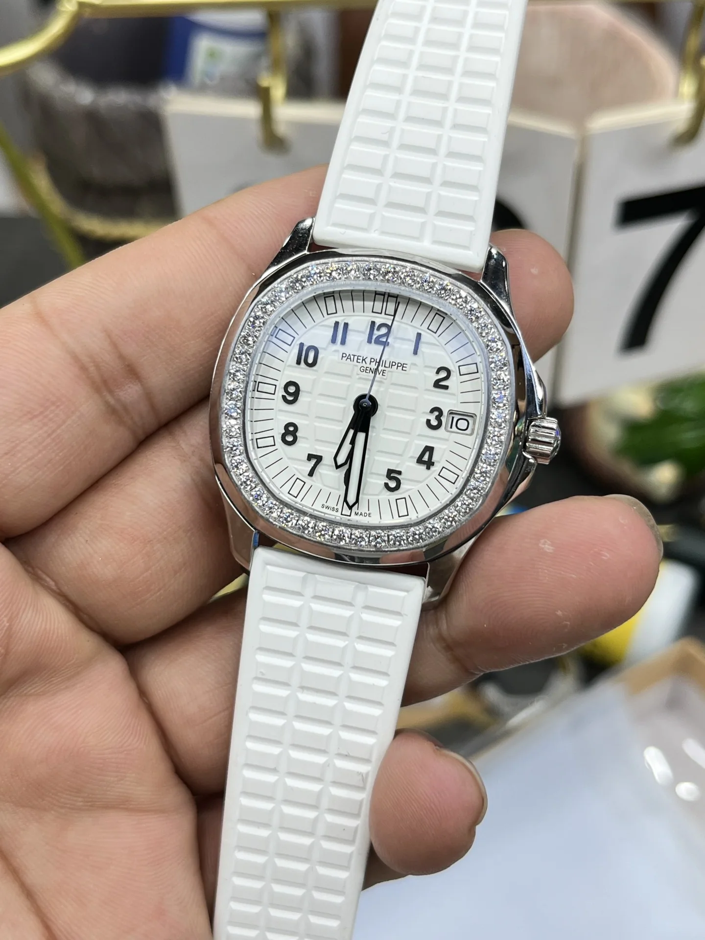 파텍필립 여성용 자동 시계 그레네이드 에디션 상세 이미지 2