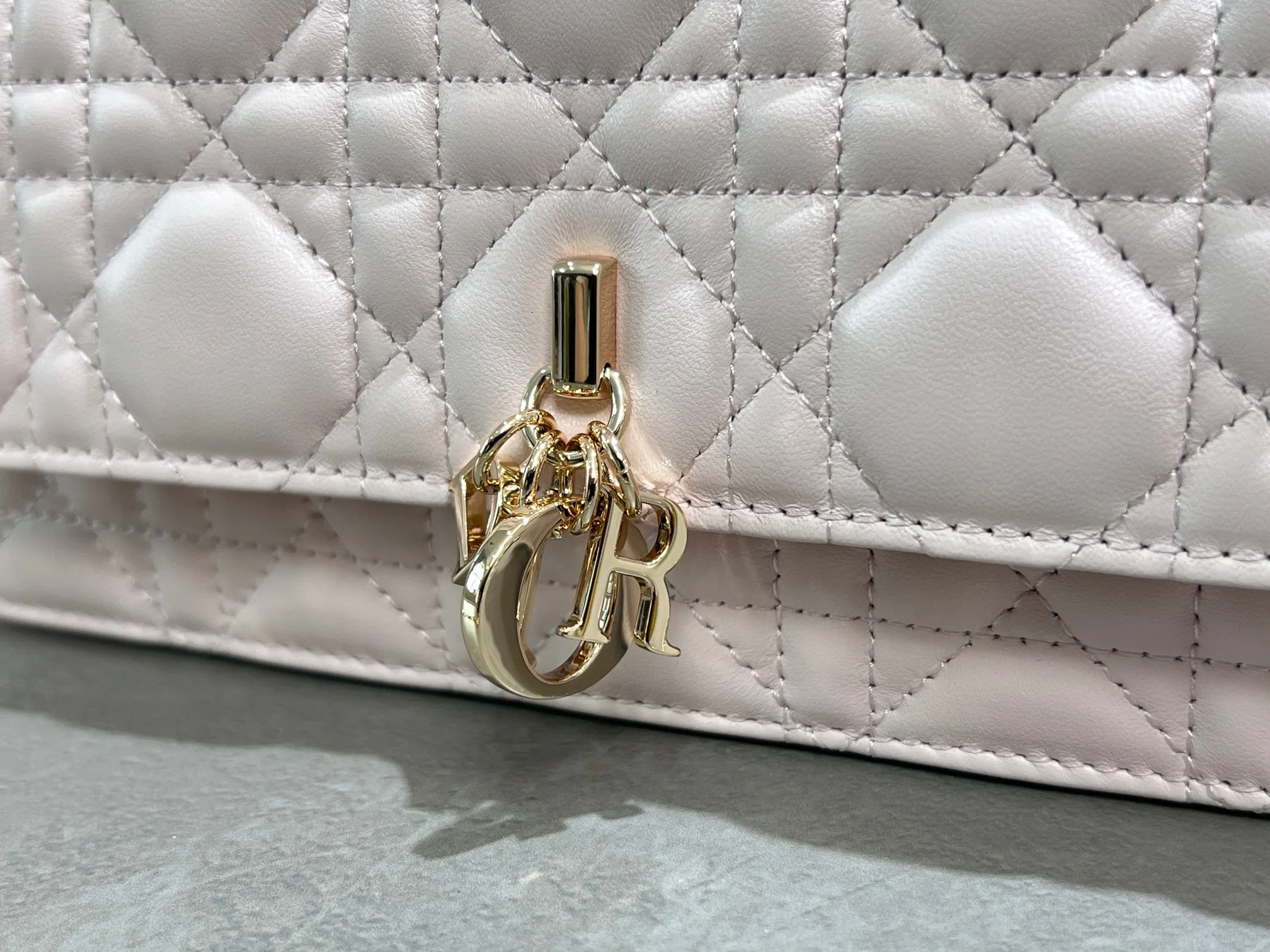 디올 마이 워크 미니 체인 가방 상세 이미지 6