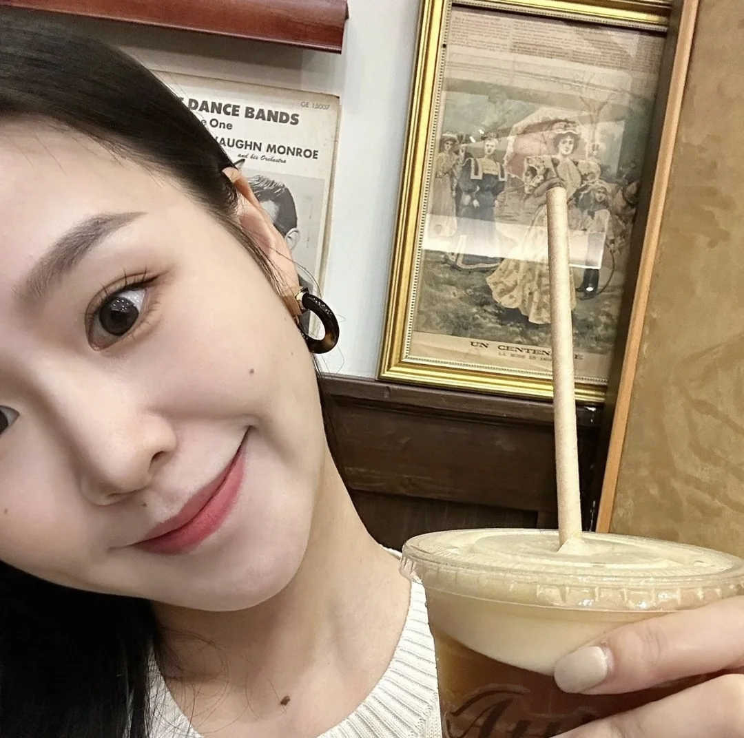 미우미우 호피 무늬 골드 메탈 귀걸이 상세 이미지 8