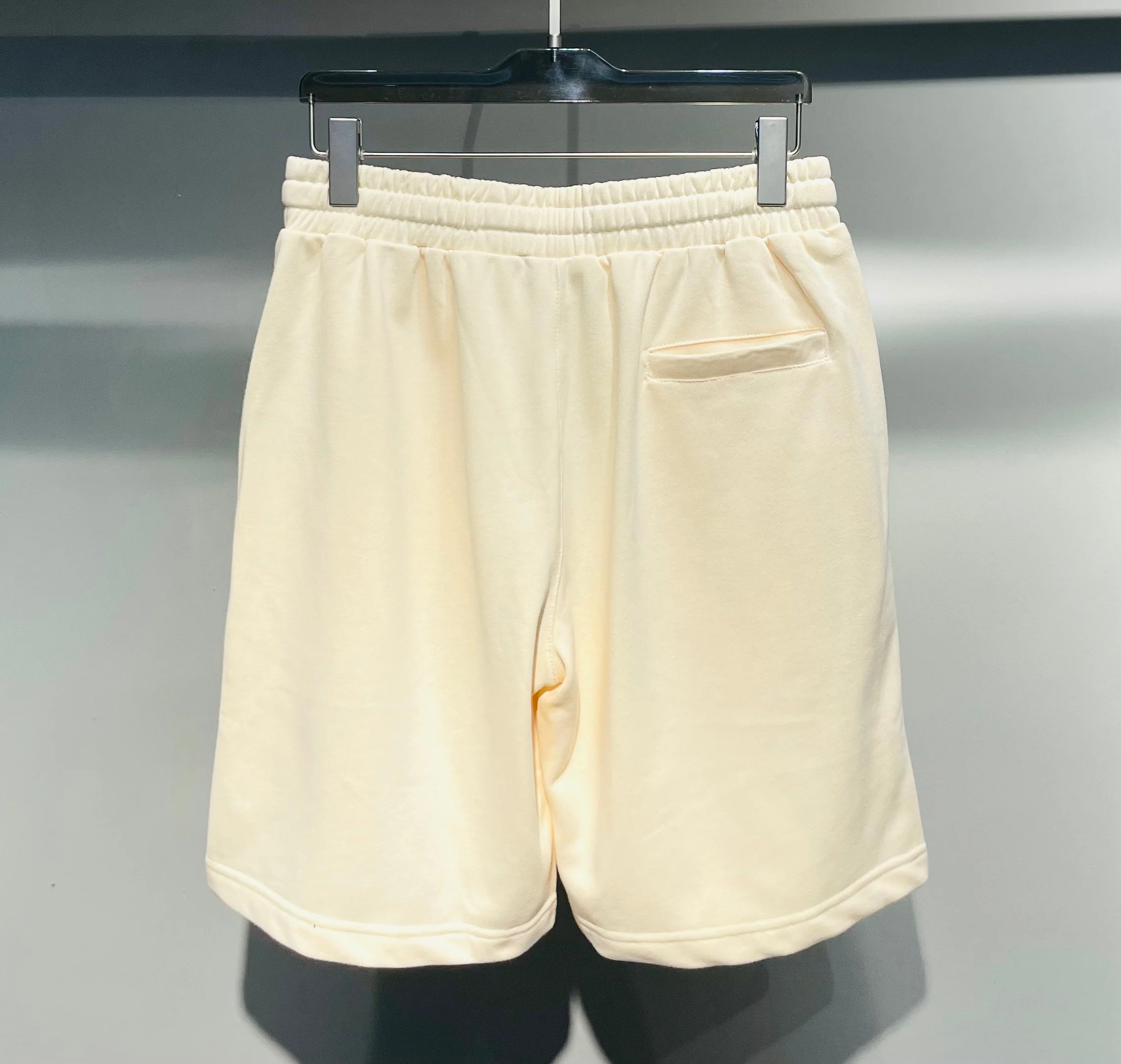 스톤아일랜드 남여공용 반바지 51376 Stone Island Shorts 상세 이미지 2