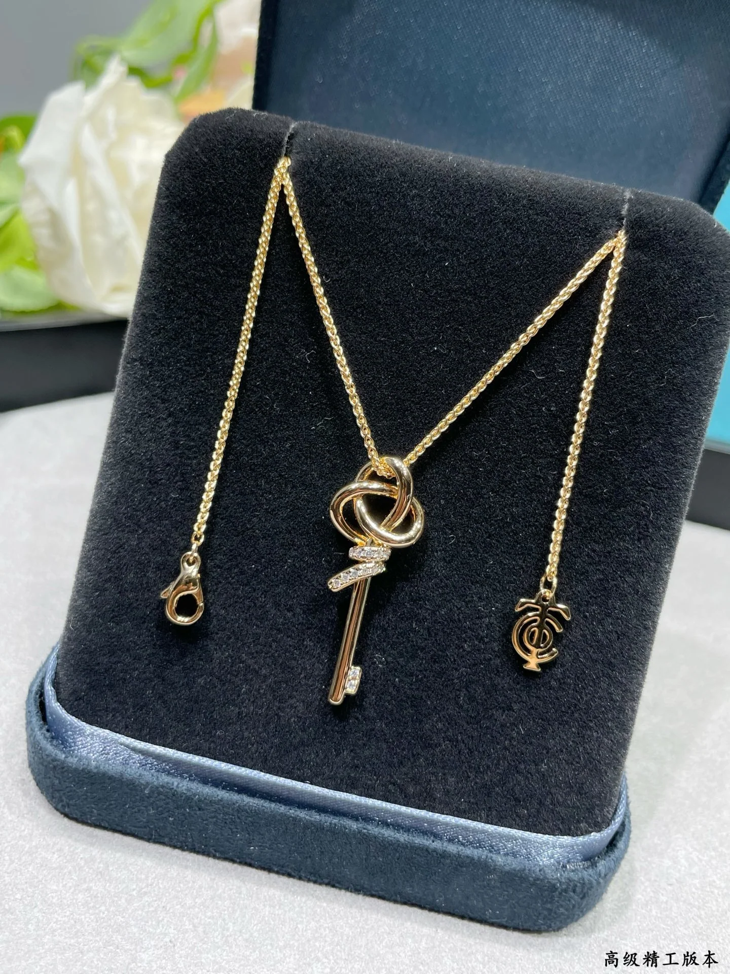 티파니 18 K 골드 다이아몬드 T 노트 키 목걸이 상세 이미지 4
