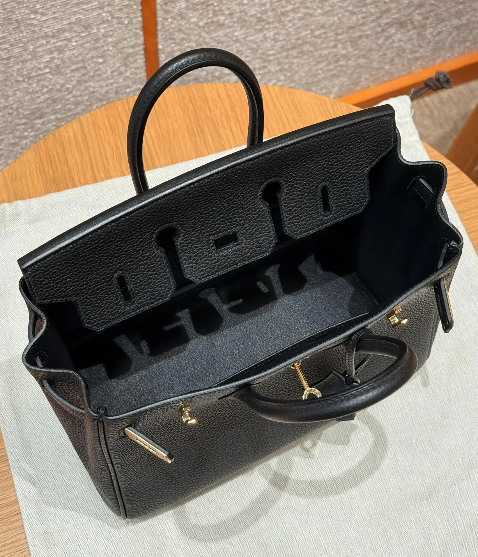 에르메스 버킨 25 블랙 토고 가죽 가방 상세 이미지 6