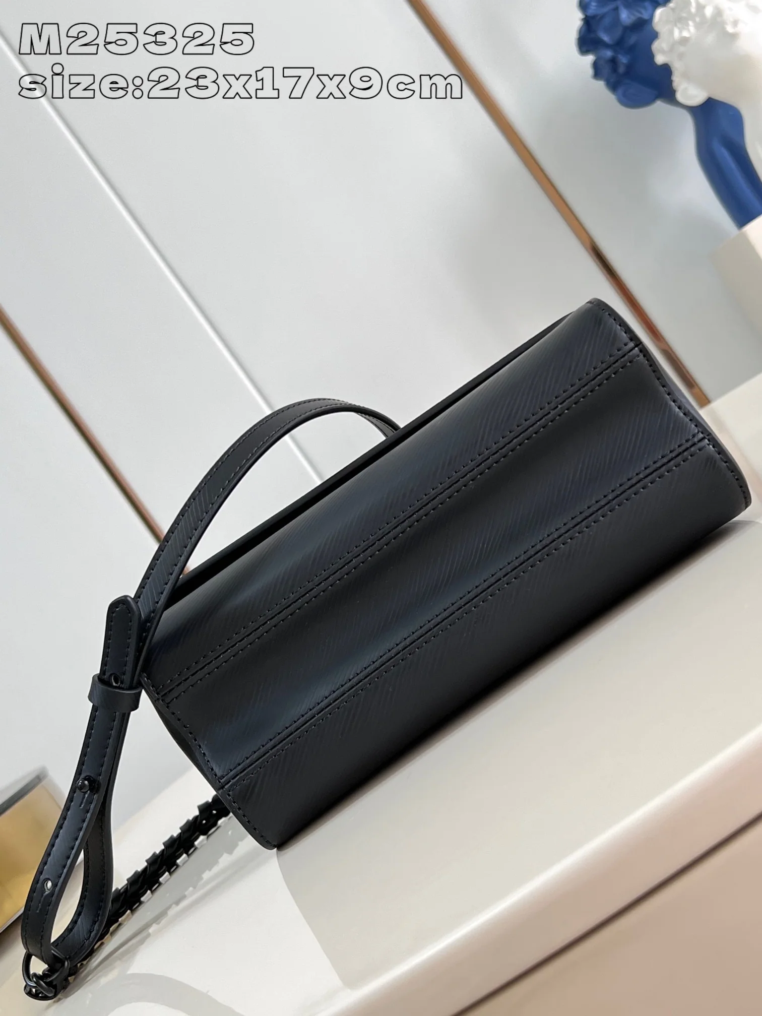 루이비통 에피 MM 블랙 핸드백 M25325 상세 이미지 5