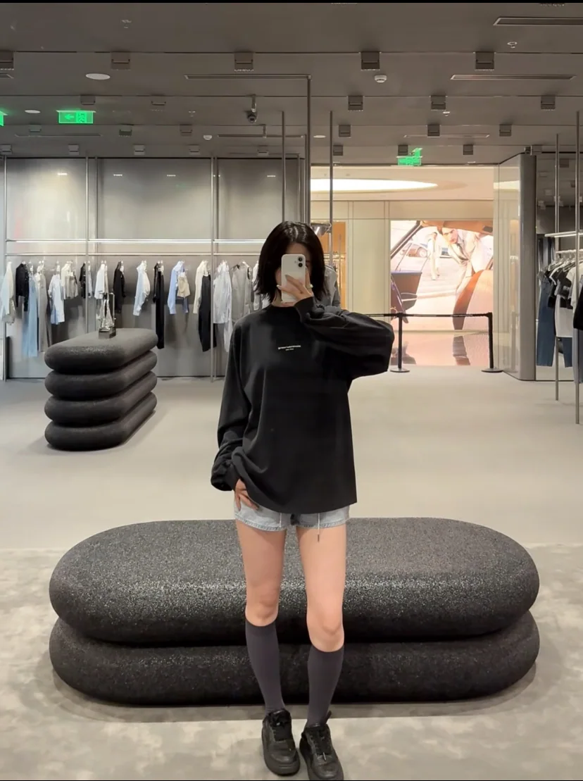 알렉산더왕 스몰로고 3D 프린트 남성 긴팔 티셔츠 상세 이미지 19
