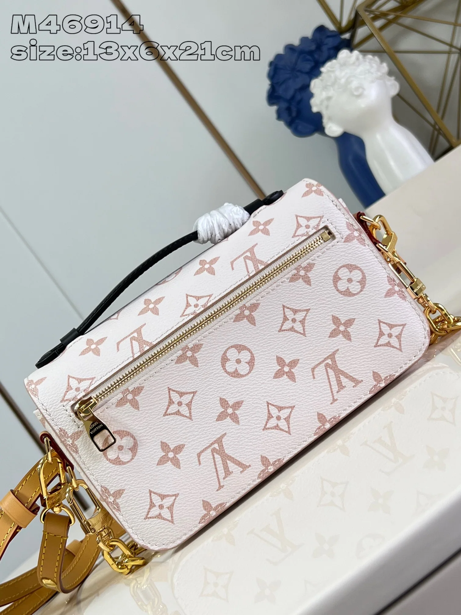 루이비통 M46914 화이트 메티스 핸드백 모노그램 상세 이미지 5