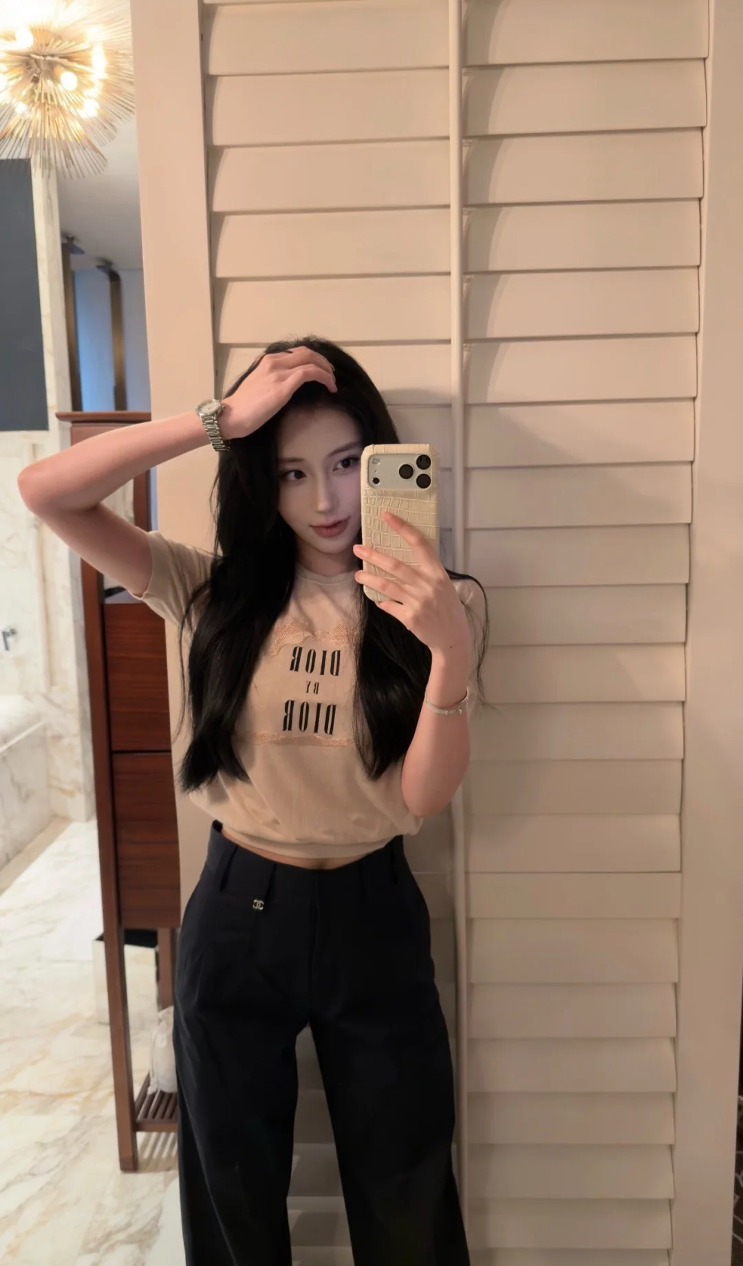디올 누드 핑크 자수 크루넥 반팔 니트탑 상세 이미지 8