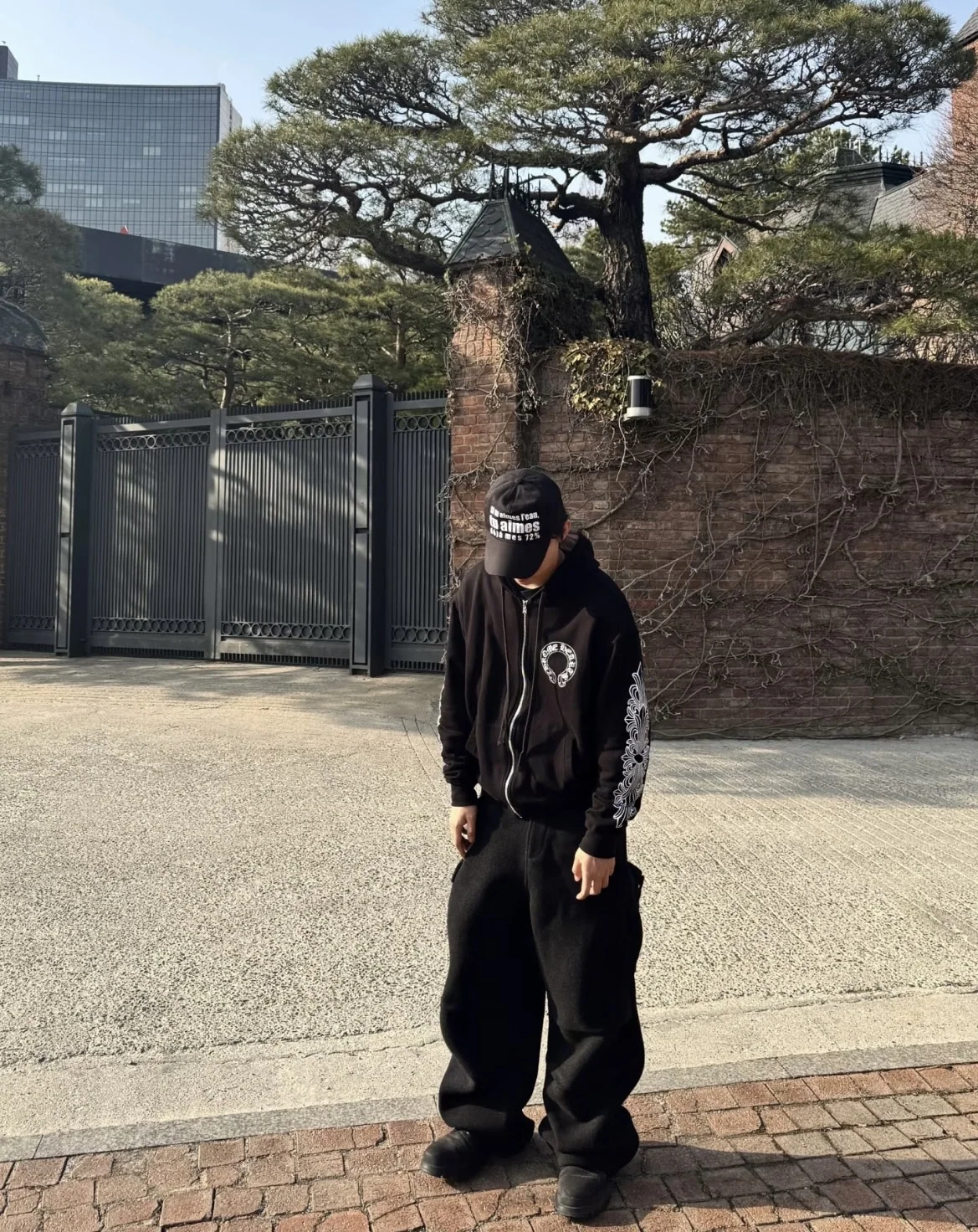크롬하츠 블랙암 호스슈 클래식 집업 후드 재킷 상세 이미지 1