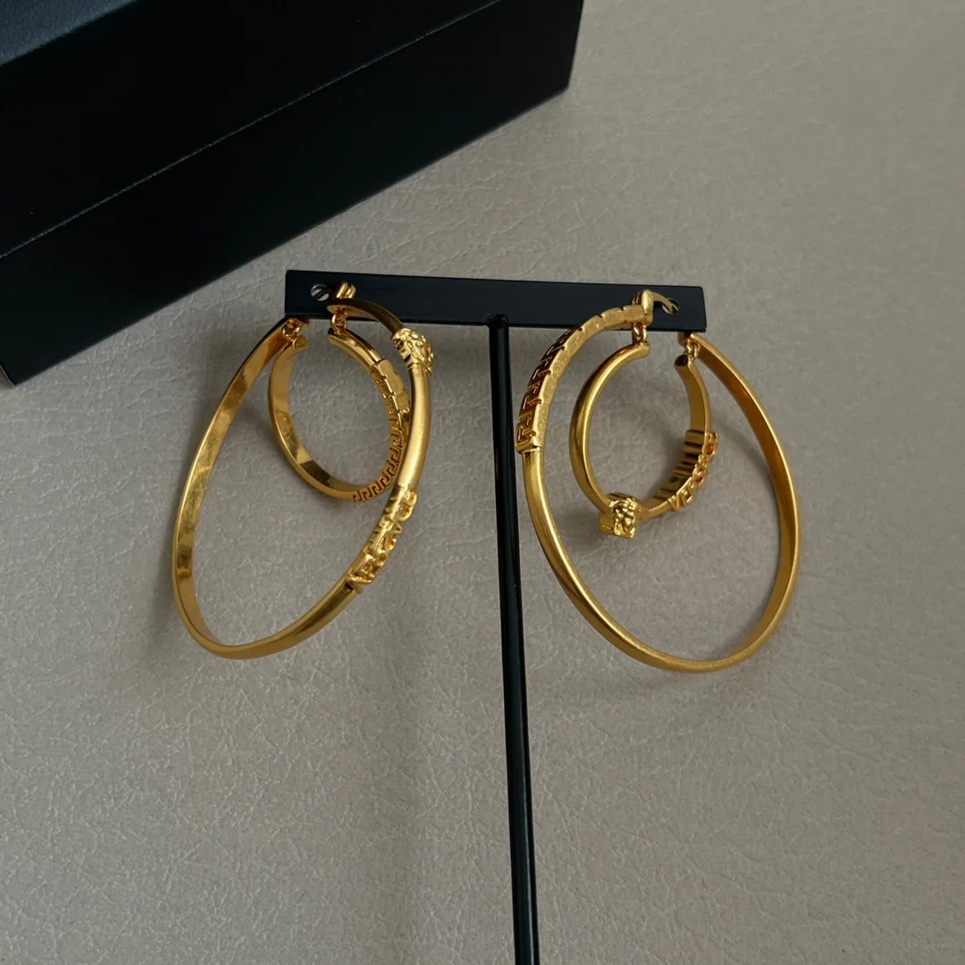 베르사체 귀걸이 63366 Versace Earrings 상세 이미지 4