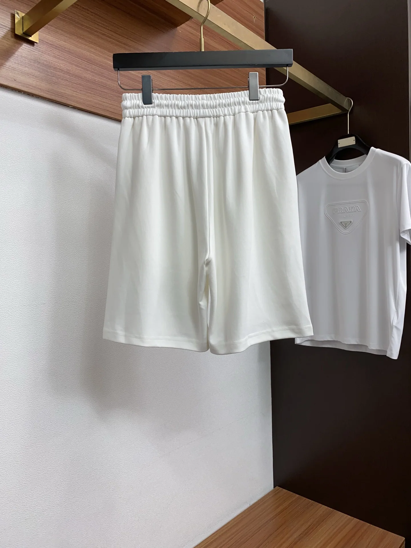 브루넬로쿠치넬리 남성 네이비 크루넥 반팔 티셔츠 상세 이미지 6