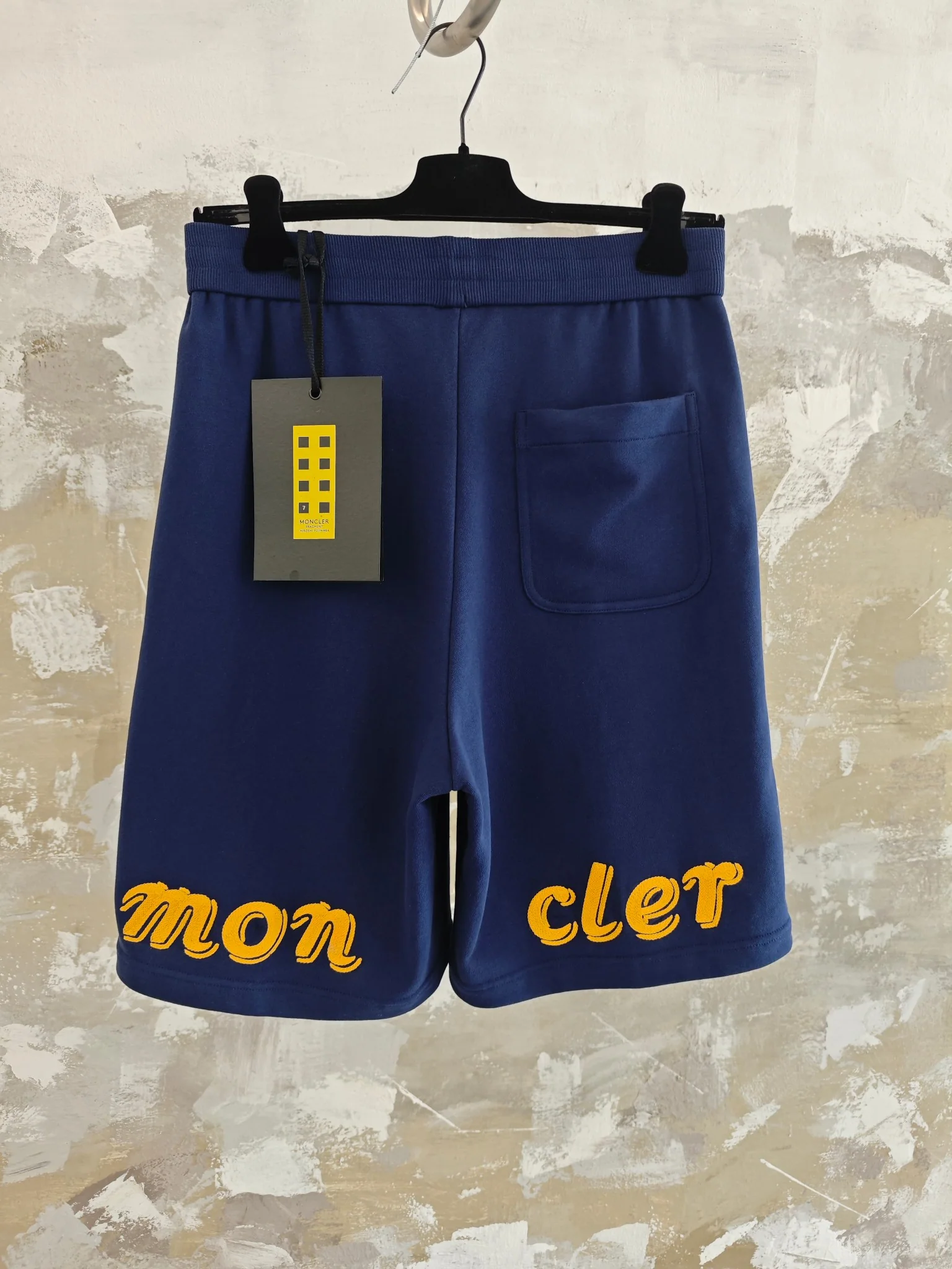 몽클레어 자수 코튼 남성 반바지 5249 상세 이미지 2