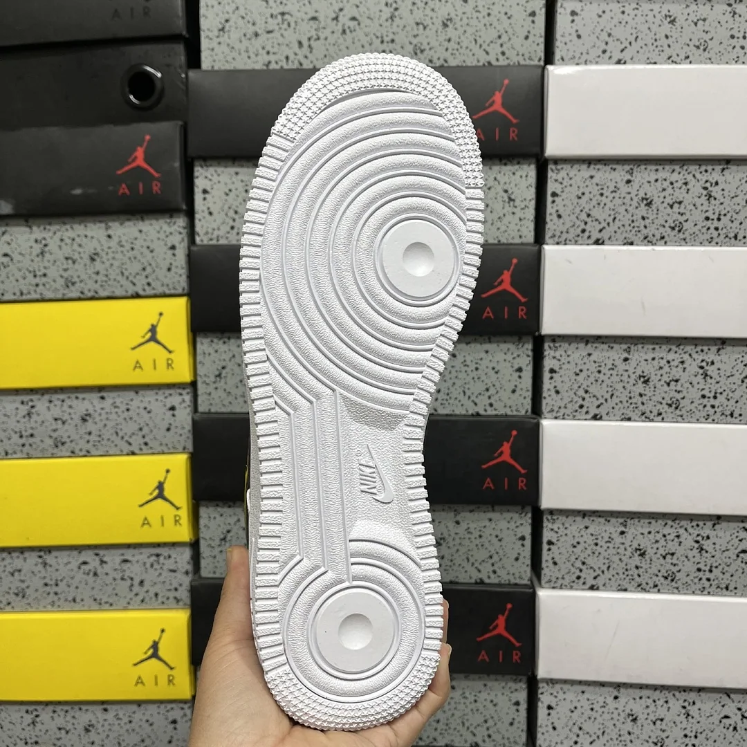 나이키 [XY/PB] 에어 포스 1 로우 HF2898-101 201731 Nike Air Force 1 Low 상세 이미지 3