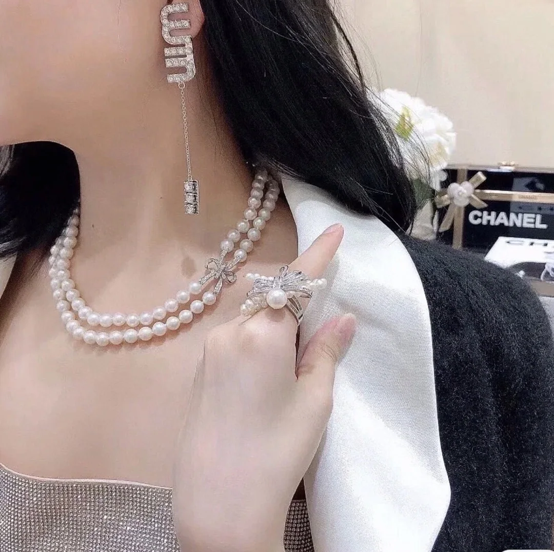 미우미우 스와로브스키 크리스탈 스터드 귀걸이 상세 이미지 8