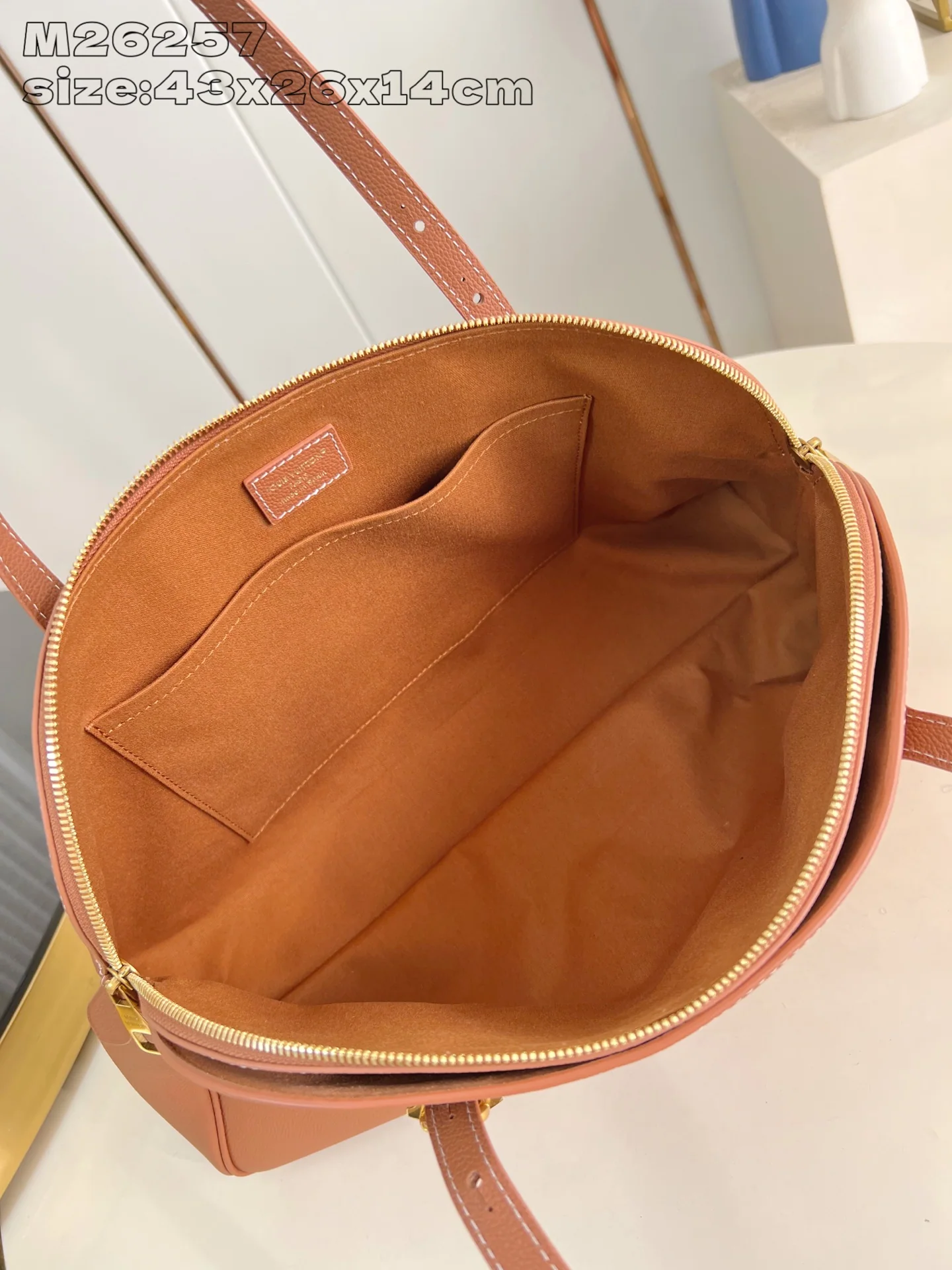루이비통 알마 토트백 M26688 상세 이미지 8